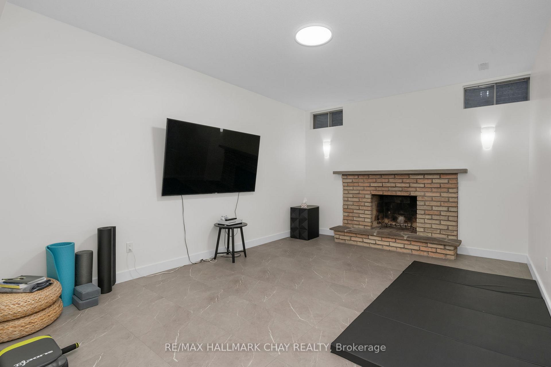 Photo 27 of 30 Valley Drive, Barrie, Sunnidale — HOMEH