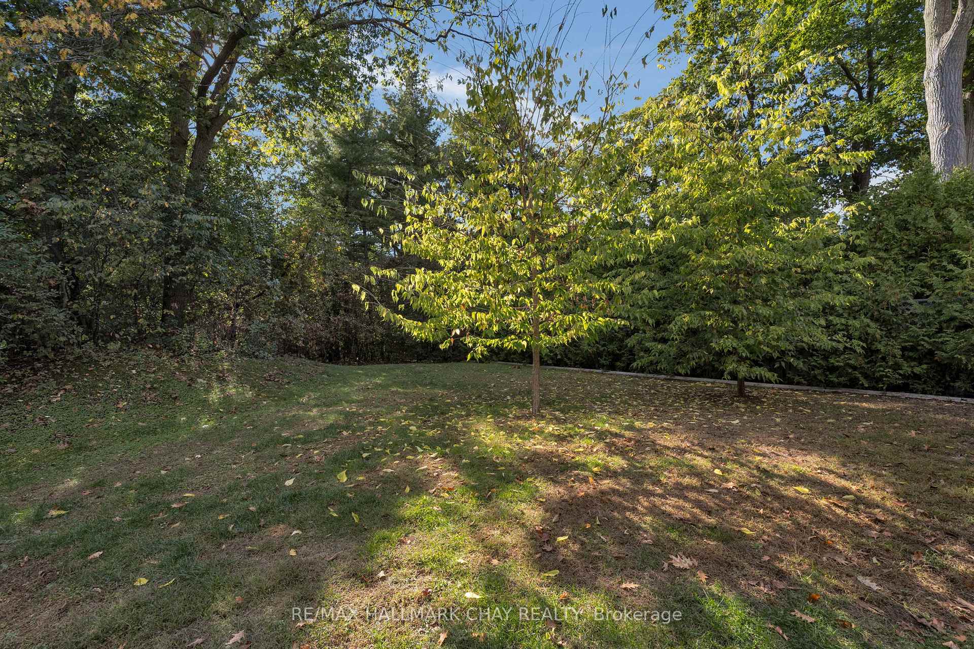 Photo 40 of 30 Valley Drive, Barrie, Sunnidale — HOMEH