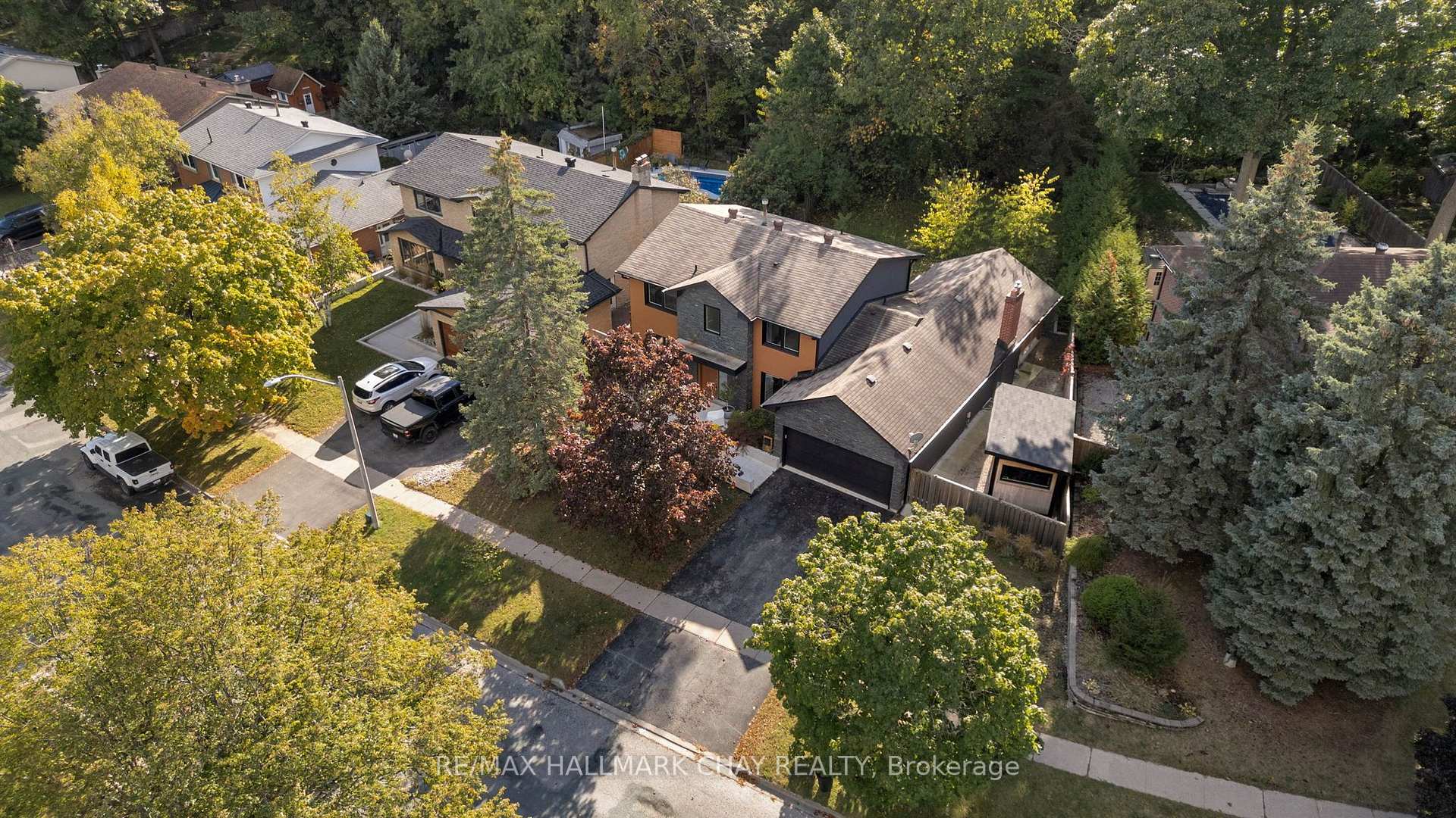 Photo 39 of 30 Valley Drive, Barrie, Sunnidale — HOMEH