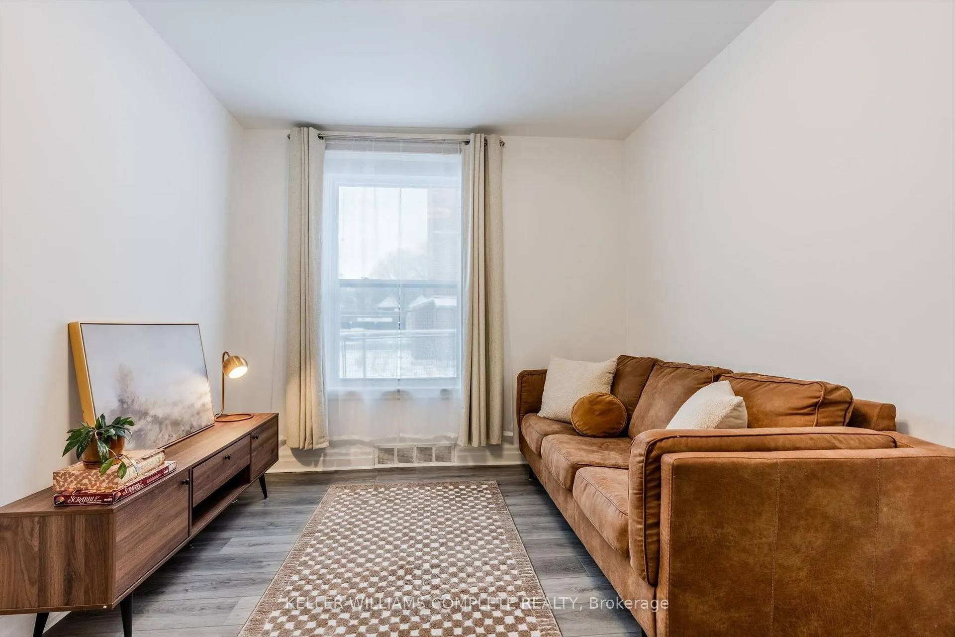 Photo 2 of Unit MAIN, 9 Stirton Street, Hamilton, Gibson — HOMEH
