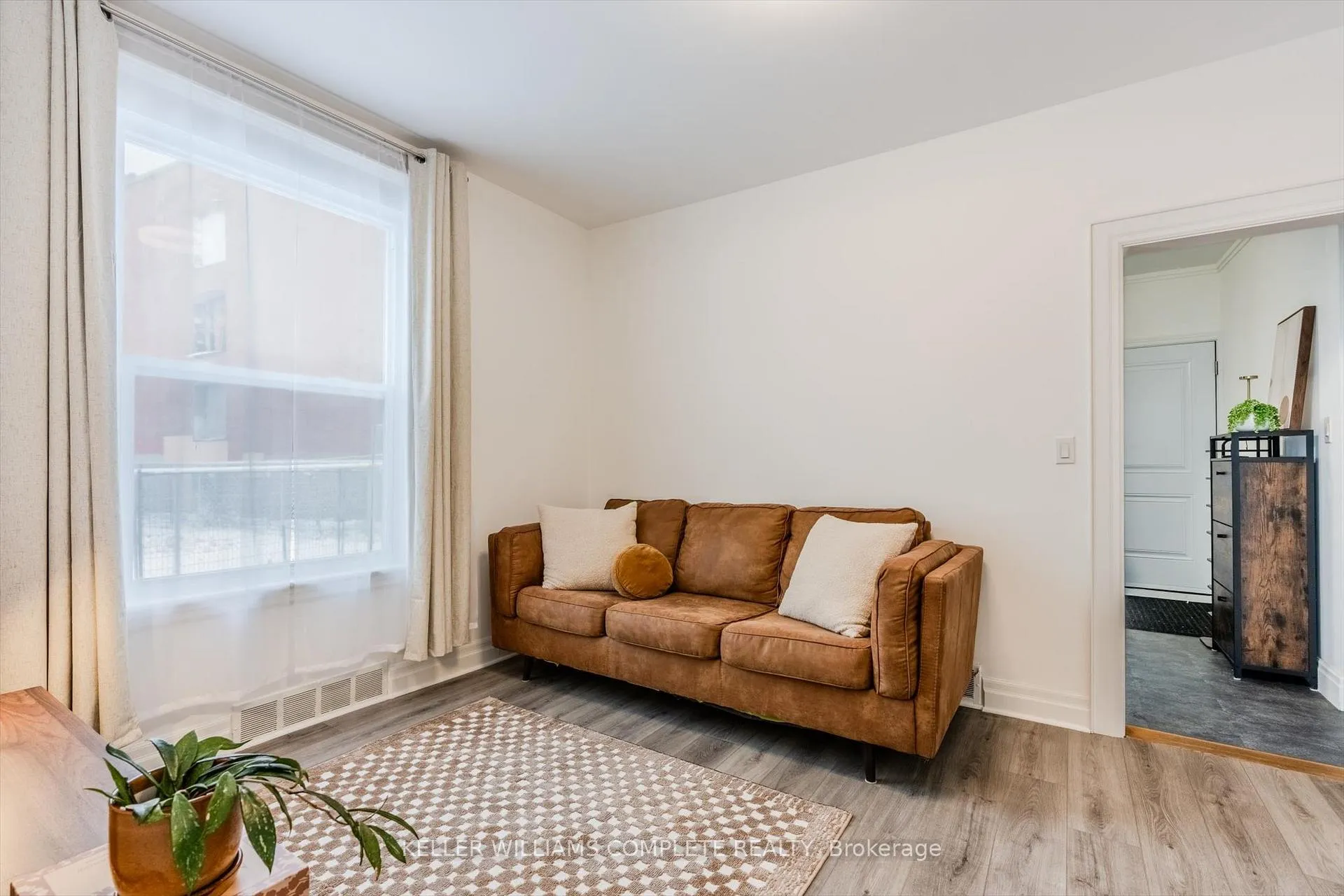 Photo 11 of Unit MAIN, 9 Stirton Street, Hamilton, Gibson — HOMEH