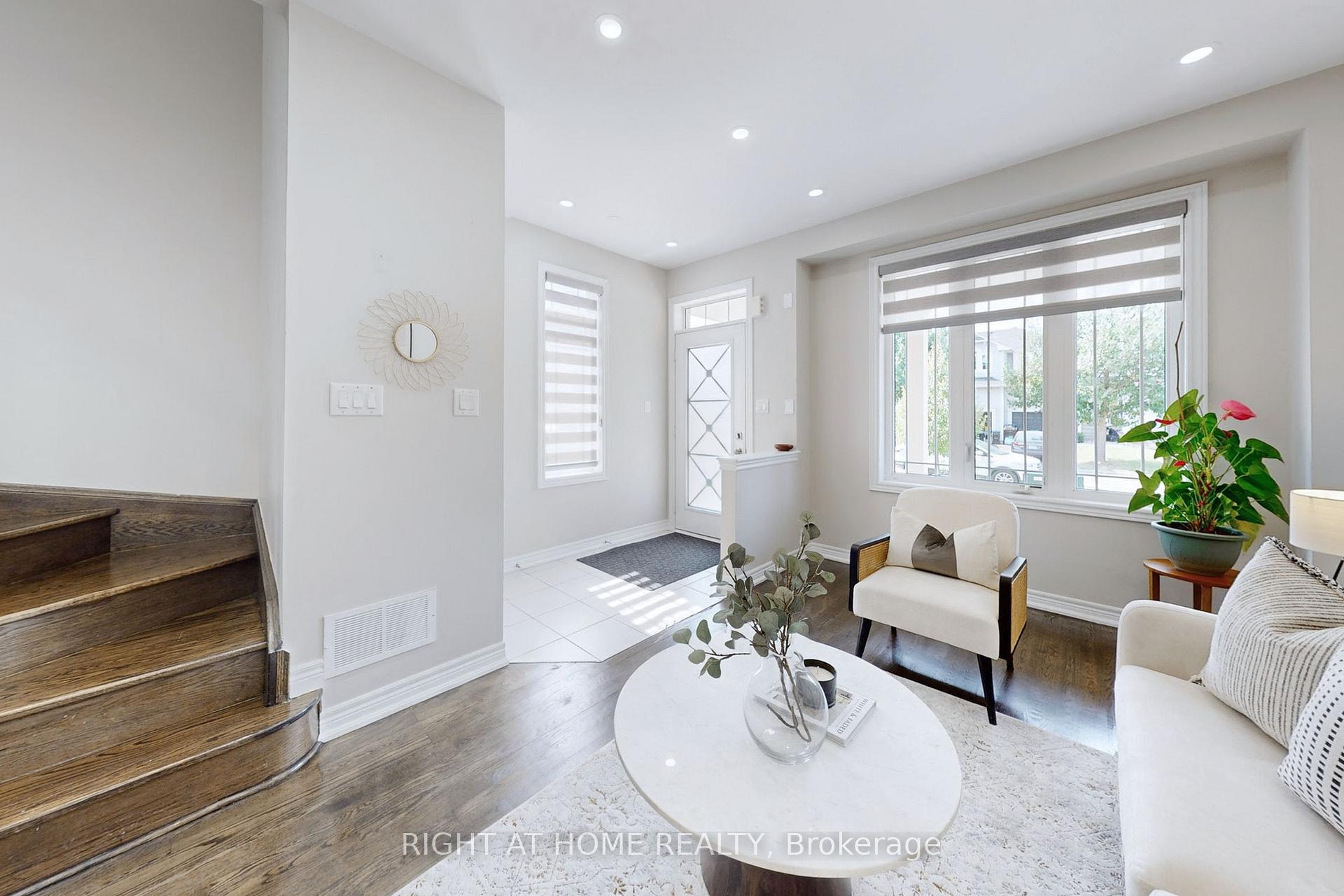 Photo 3 of 79 Mccurdy Drive, New Tecumseth, Tottenham — HOMEH