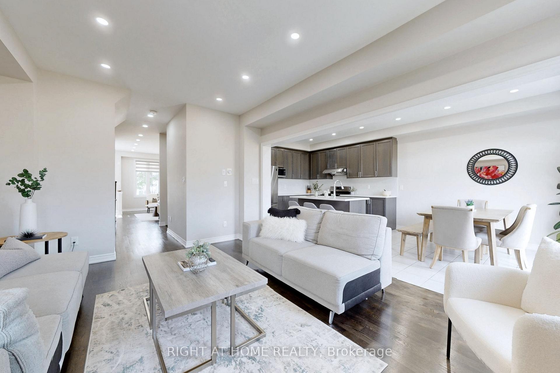 Photo 10 of 79 Mccurdy Drive, New Tecumseth, Tottenham — HOMEH