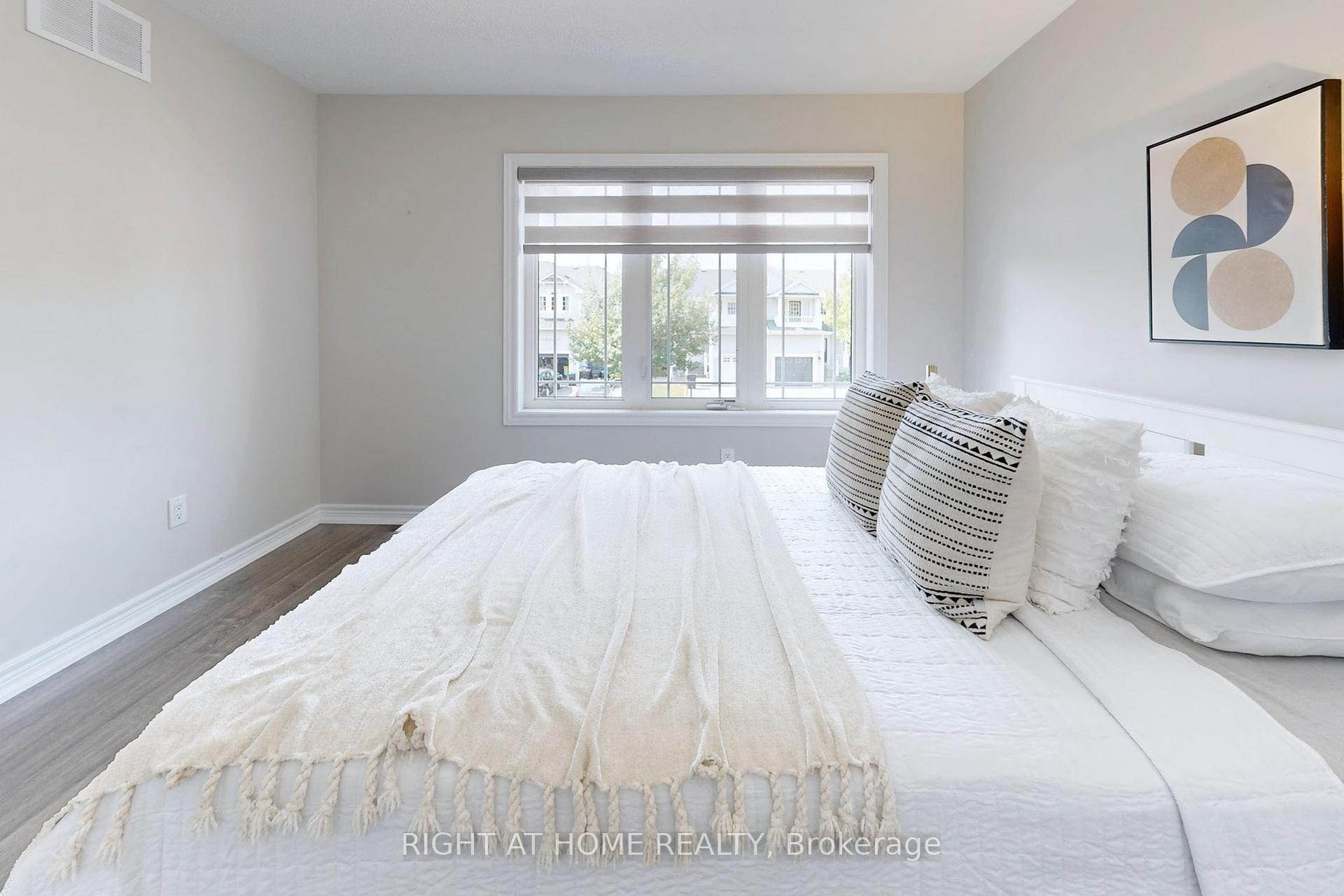 Photo 23 of 79 Mccurdy Drive, New Tecumseth, Tottenham — HOMEH