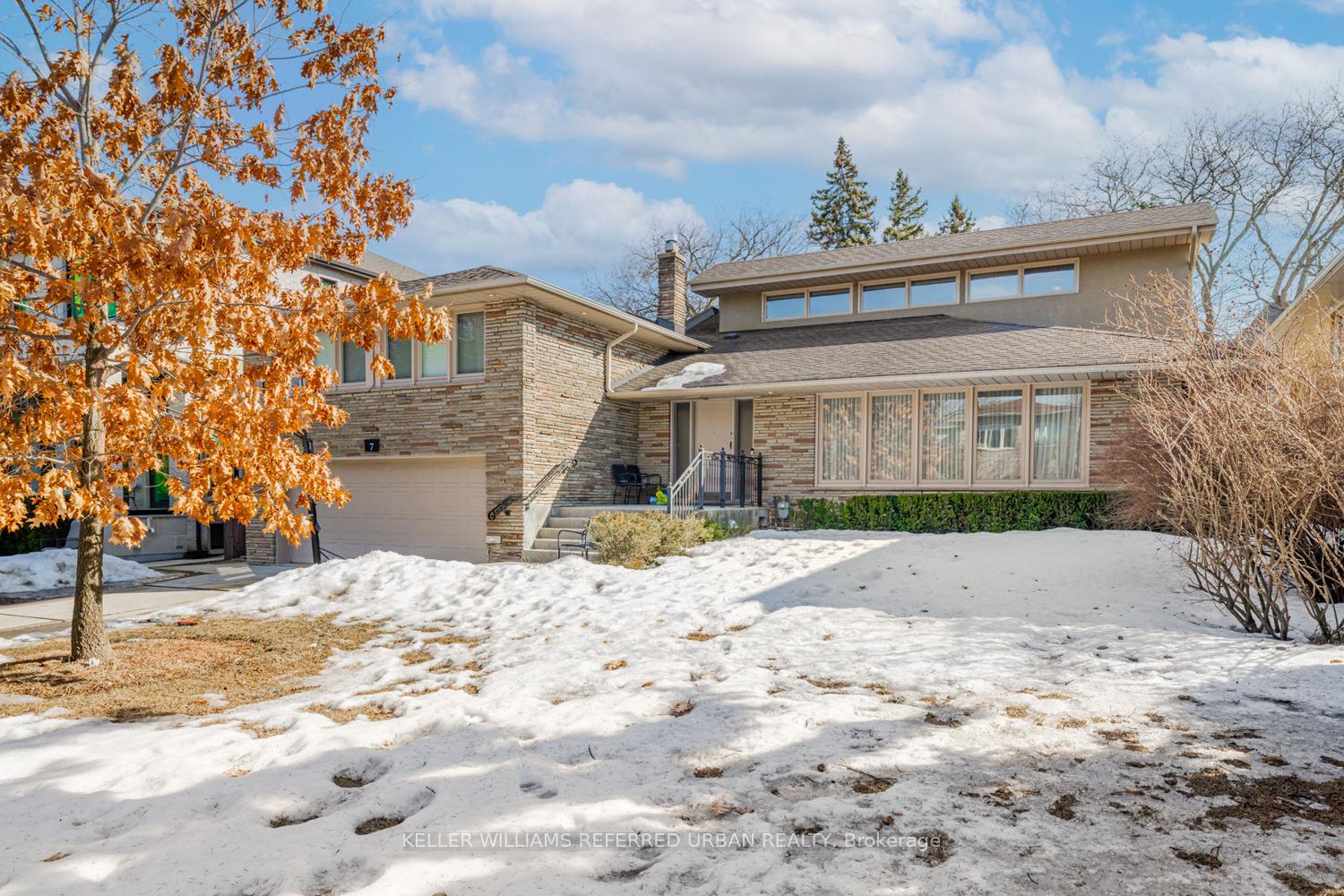 Photo 20 of 7 Stormont Avenue, Toronto, Englemount-Lawrence — HOMEH