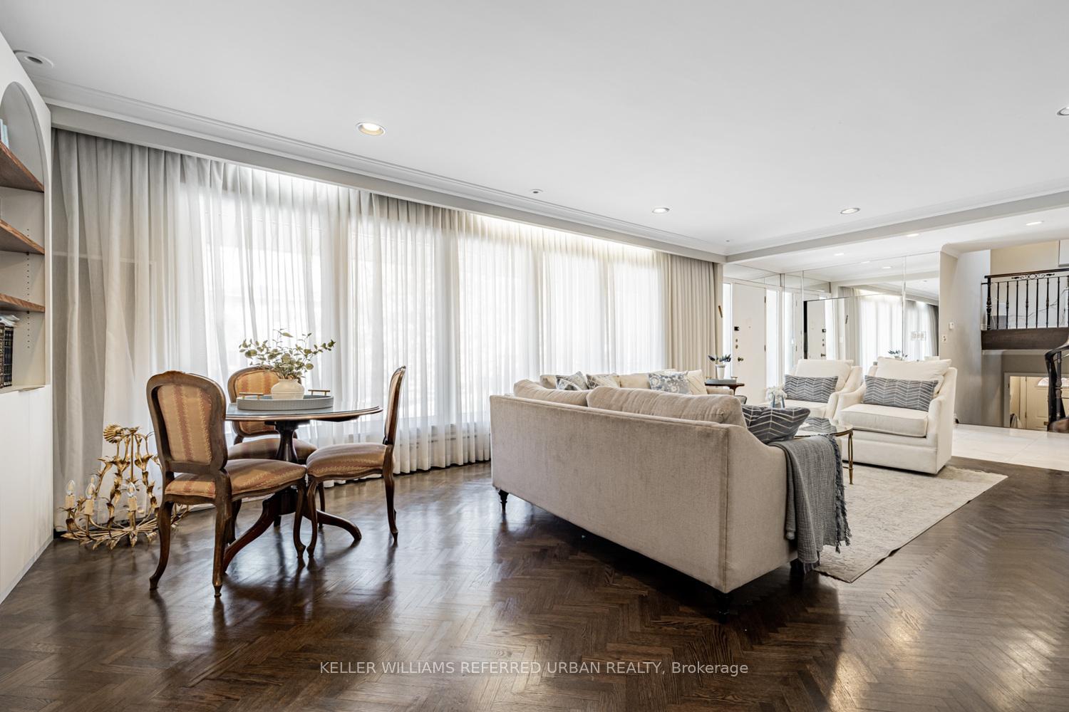 Photo 10 of 7 Stormont Avenue, Toronto, Englemount-Lawrence — HOMEH