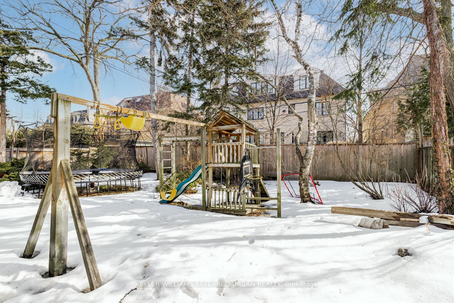 Photo 16 of 7 Stormont Avenue, Toronto, Englemount-Lawrence — HOMEH