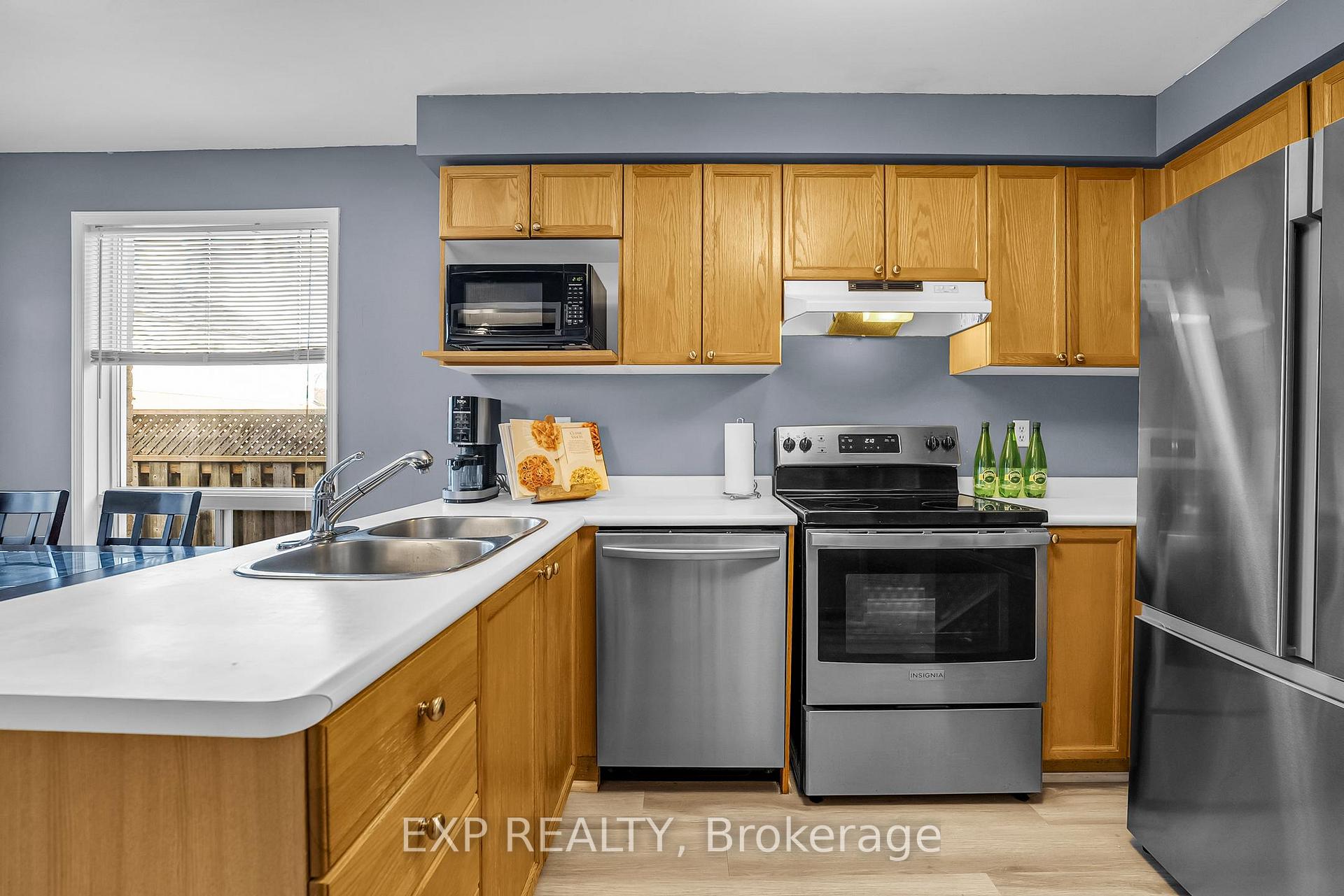 Photo 11 of 1290 Dartmoor Street, Oshawa, Eastdale — HOMEH