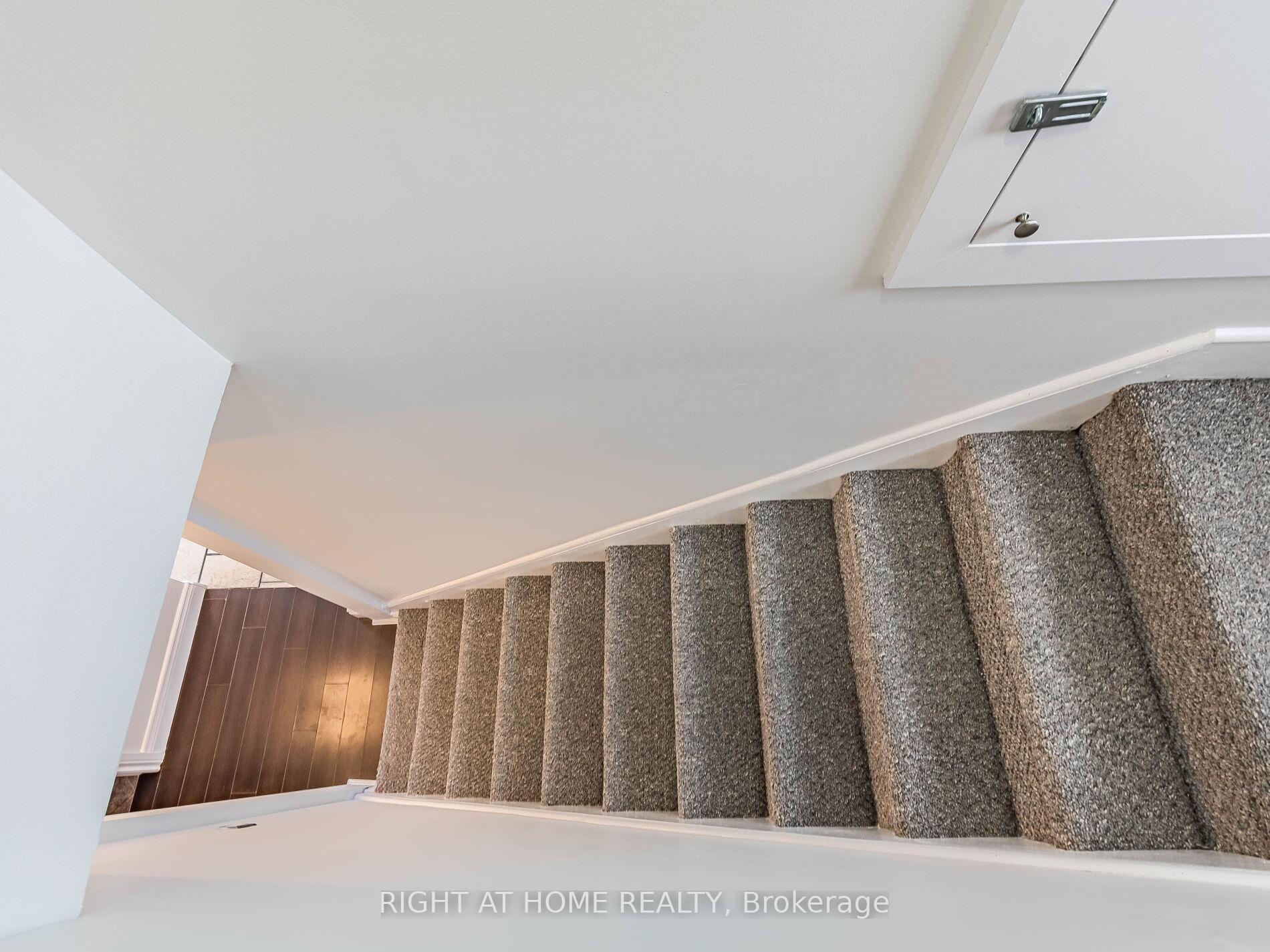 Photo 17 of 9 Kehl Street, Kitchener — HOMEH