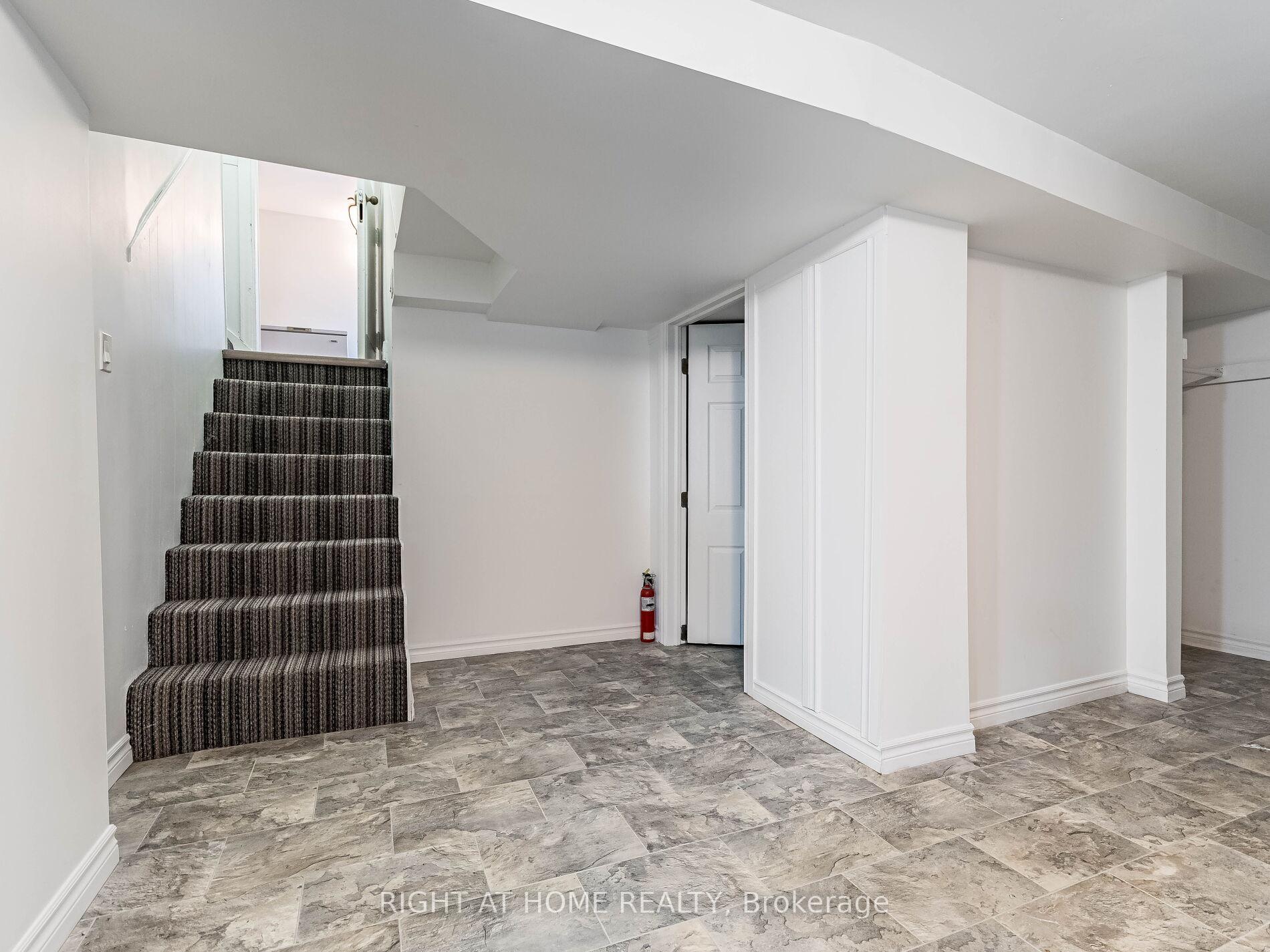 Photo 29 of 9 Kehl Street, Kitchener — HOMEH