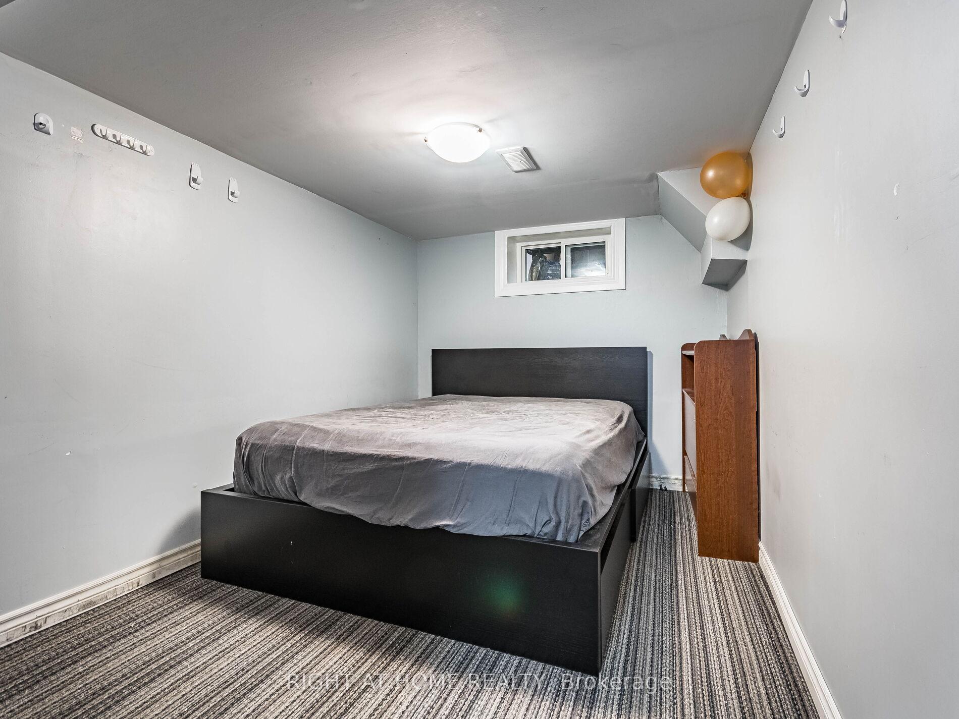 Photo 32 of 9 Kehl Street, Kitchener — HOMEH