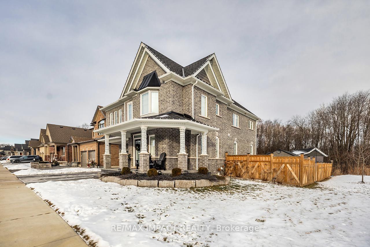 Photo 3 of 384 Northglen Boulevard, Clarington, Bowmanville — HOMEH