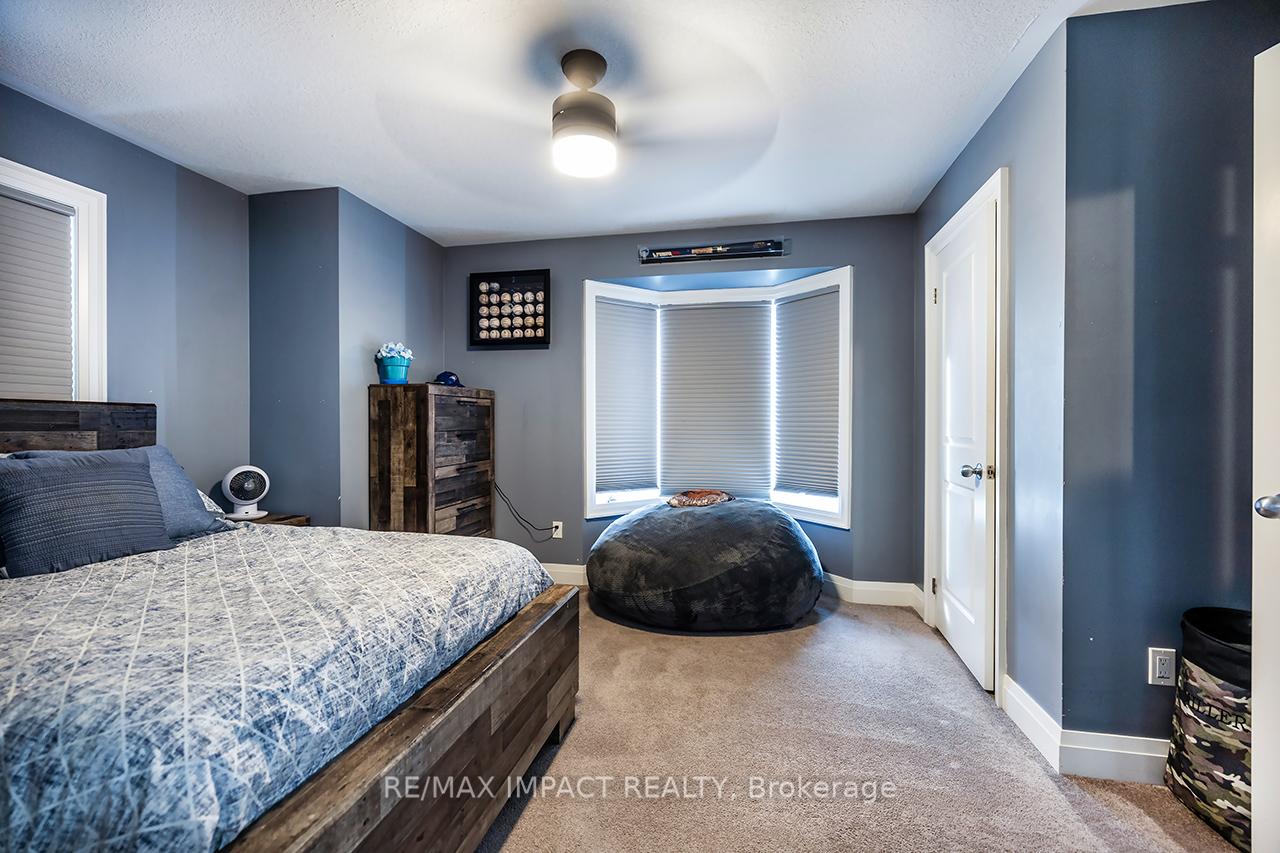 Photo 19 of 384 Northglen Boulevard, Clarington, Bowmanville — HOMEH