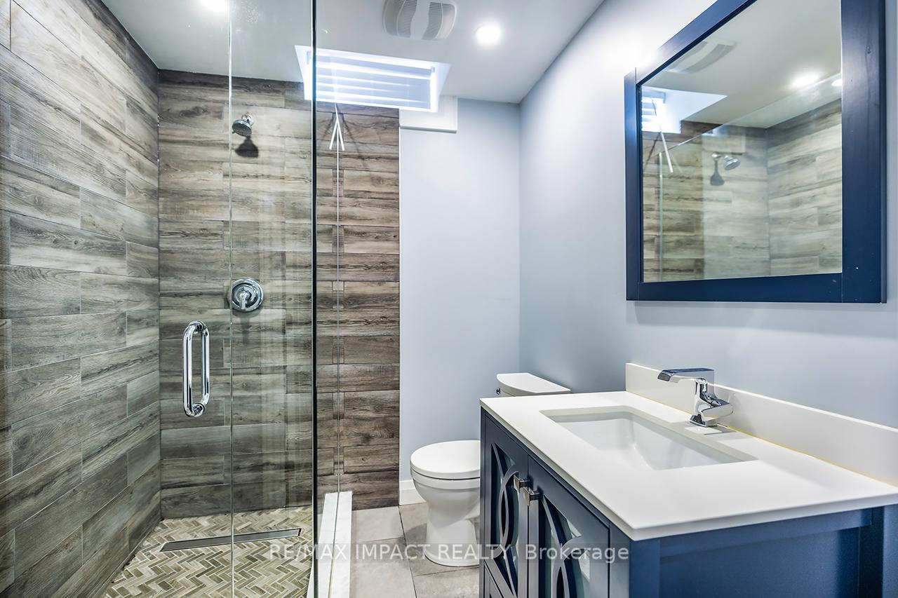 Photo 15 of 384 Northglen Boulevard, Clarington, Bowmanville — HOMEH