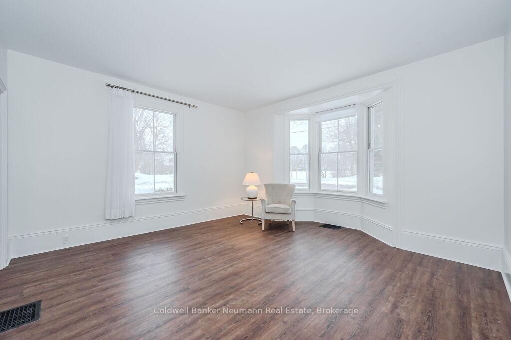 Photo 9 of 126 Palmer Street, Guelph, St. George's — HOMEH