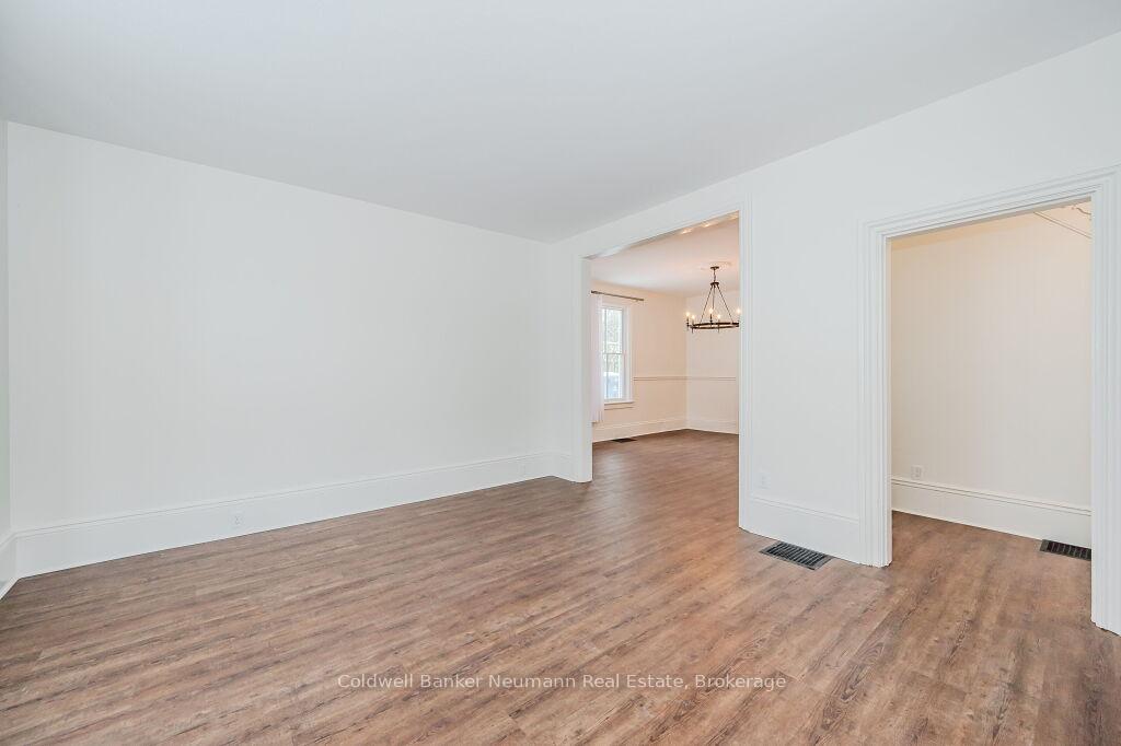 Photo 11 of 126 Palmer Street, Guelph, St. George's — HOMEH