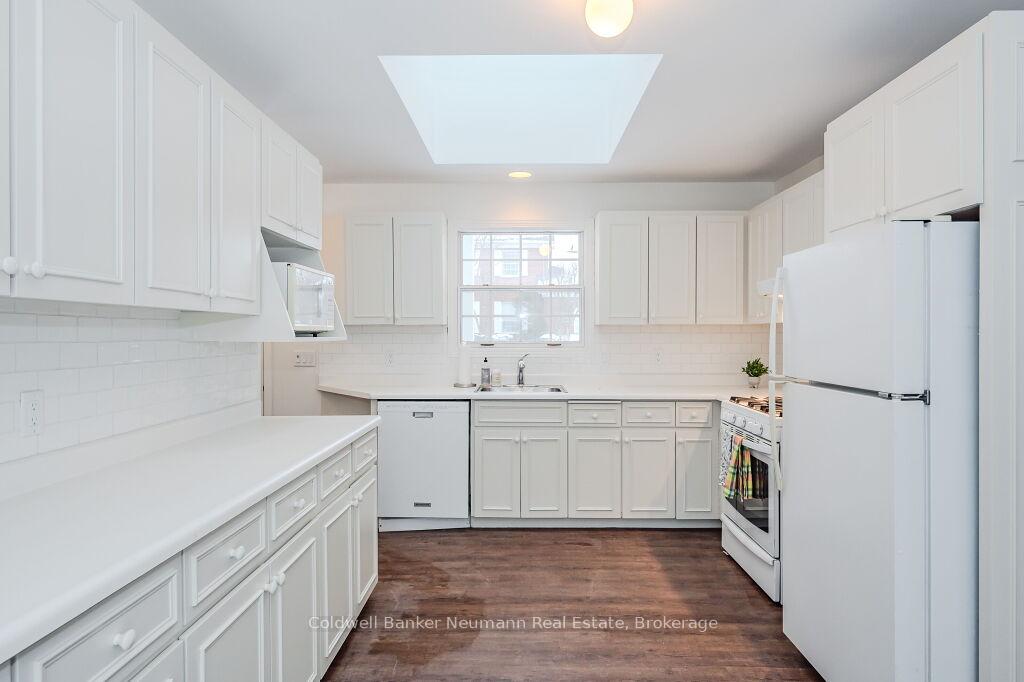 Photo 19 of 126 Palmer Street, Guelph, St. George's — HOMEH