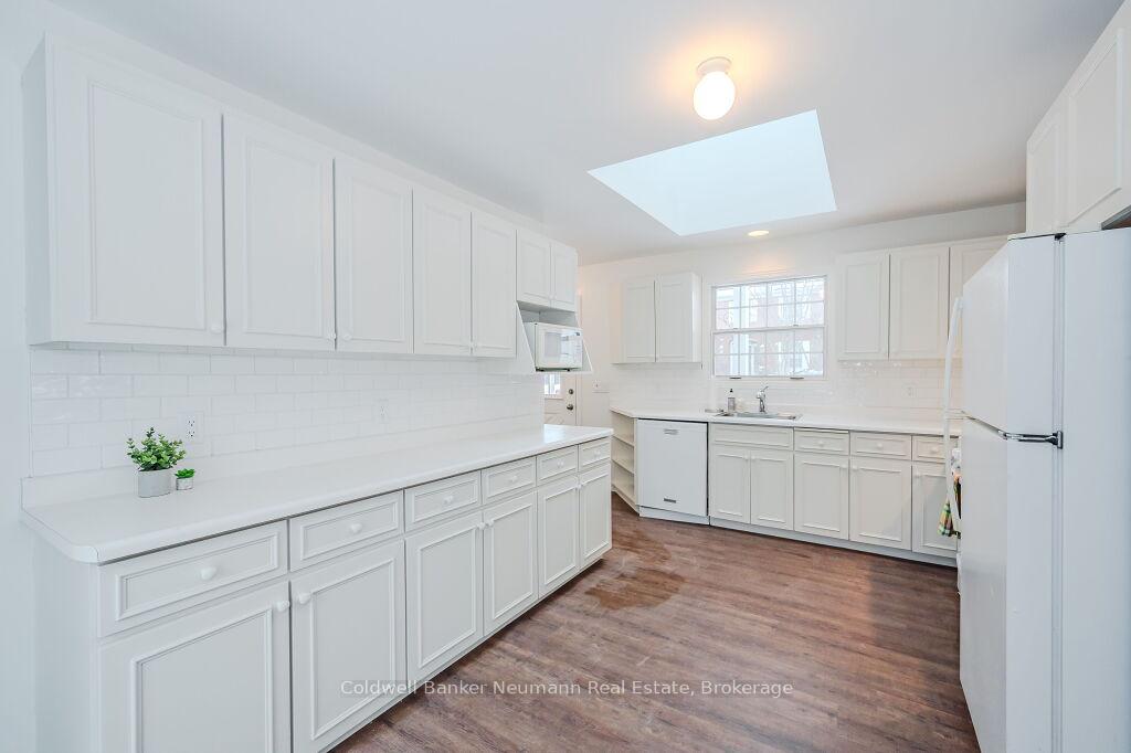Photo 20 of 126 Palmer Street, Guelph, St. George's — HOMEH