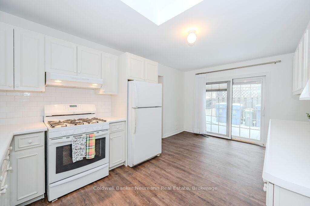 Photo 24 of 126 Palmer Street, Guelph, St. George's — HOMEH