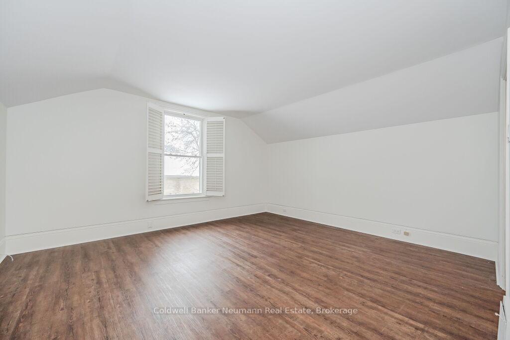 Photo 29 of 126 Palmer Street, Guelph, St. George's — HOMEH