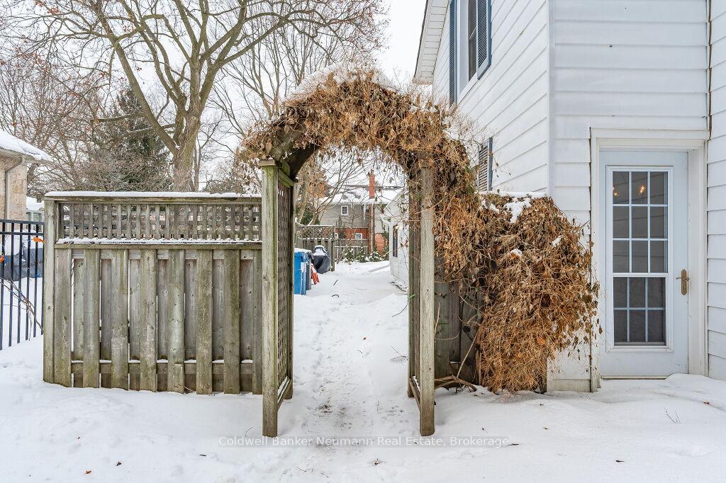 Photo 35 of 126 Palmer Street, Guelph, St. George's — HOMEH