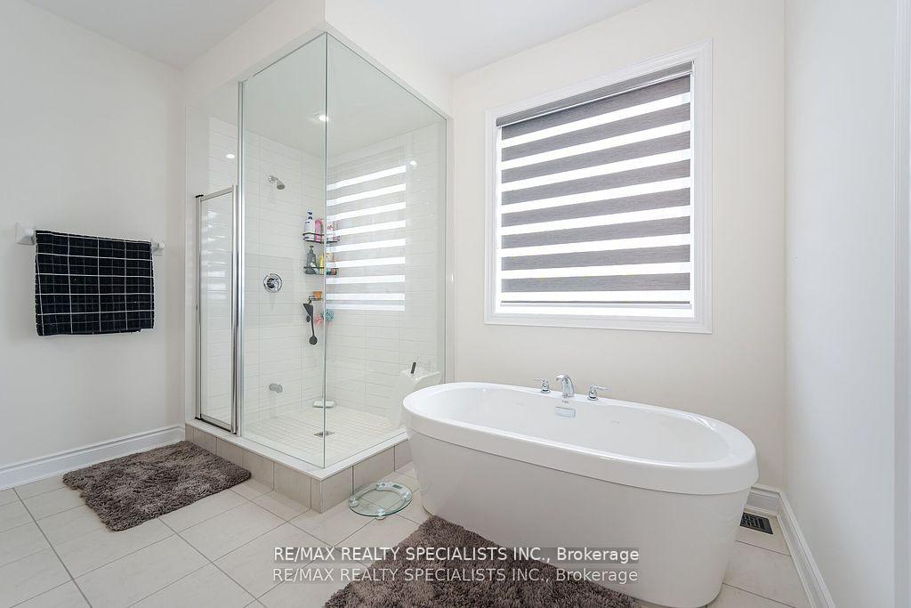 Photo 11 of 43 Petch Avenue, Caledon, Rural Caledon — HOMEH
