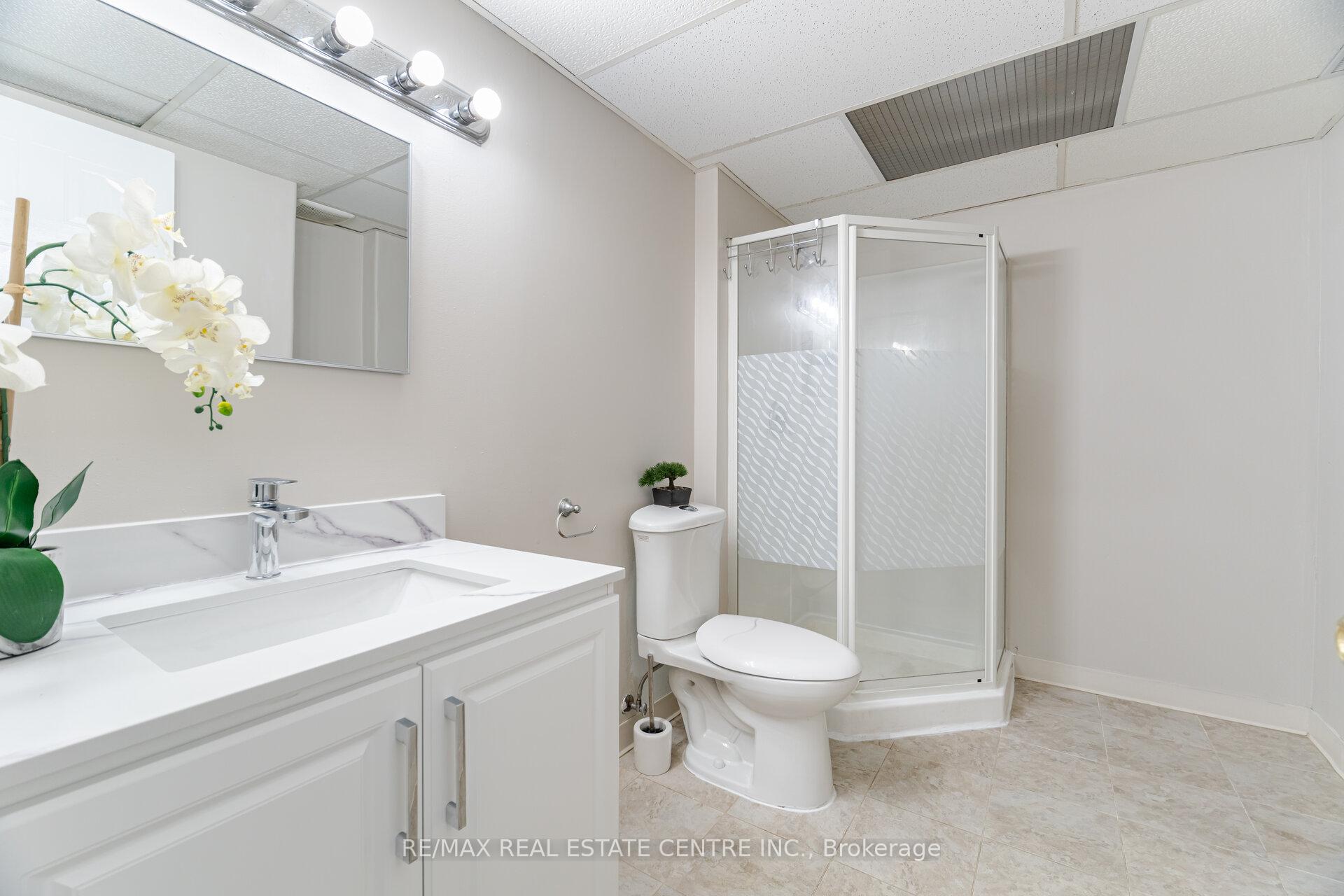 Photo 30 of 635A Rummelhardt Drive, Waterloo — HOMEH
