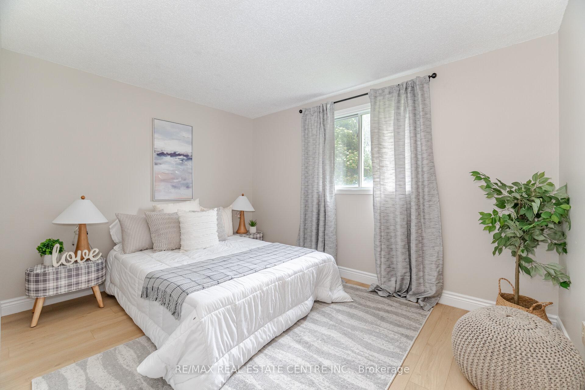 Photo 22 of 635A Rummelhardt Drive, Waterloo — HOMEH