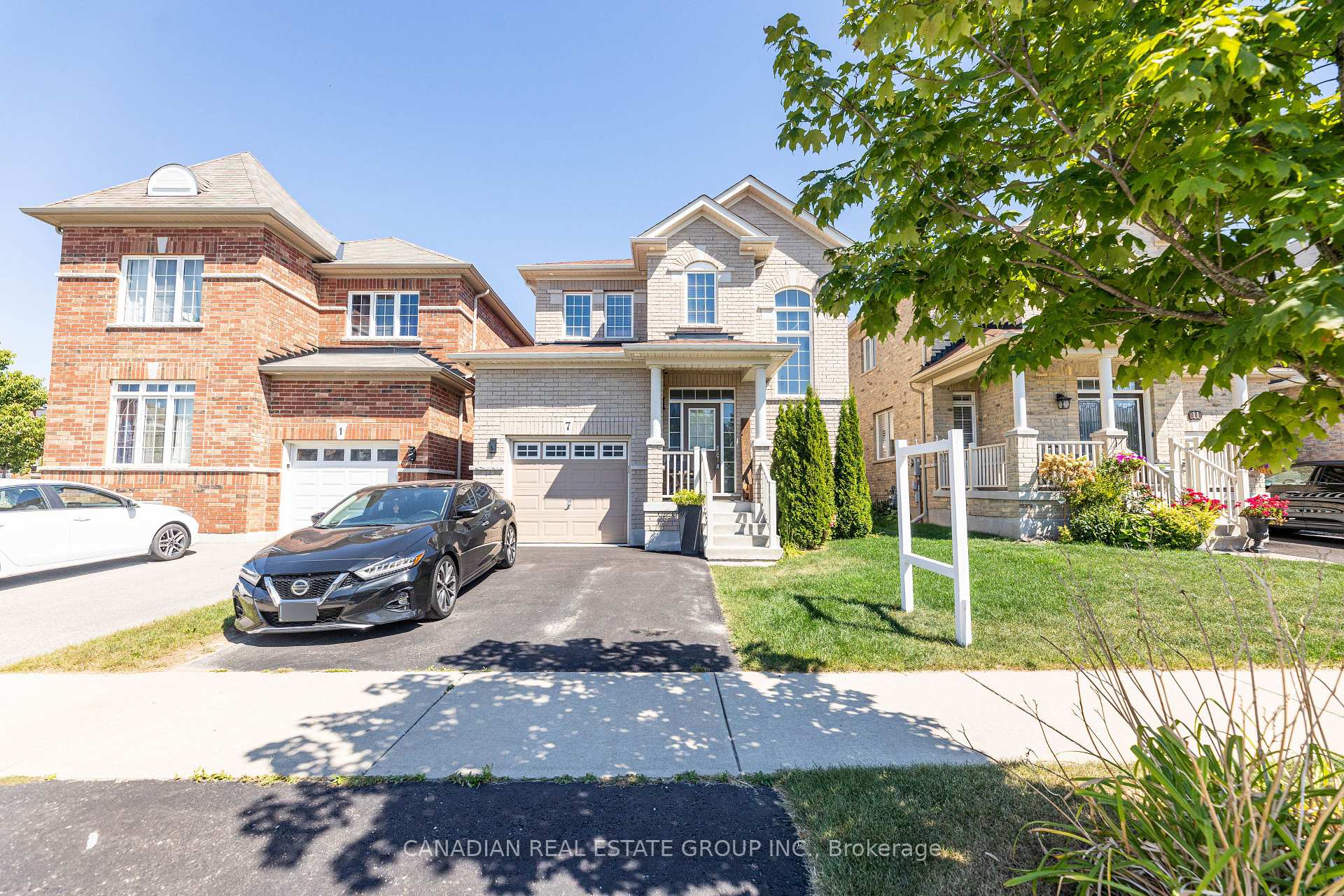 Front of 7 McDonald Crescent