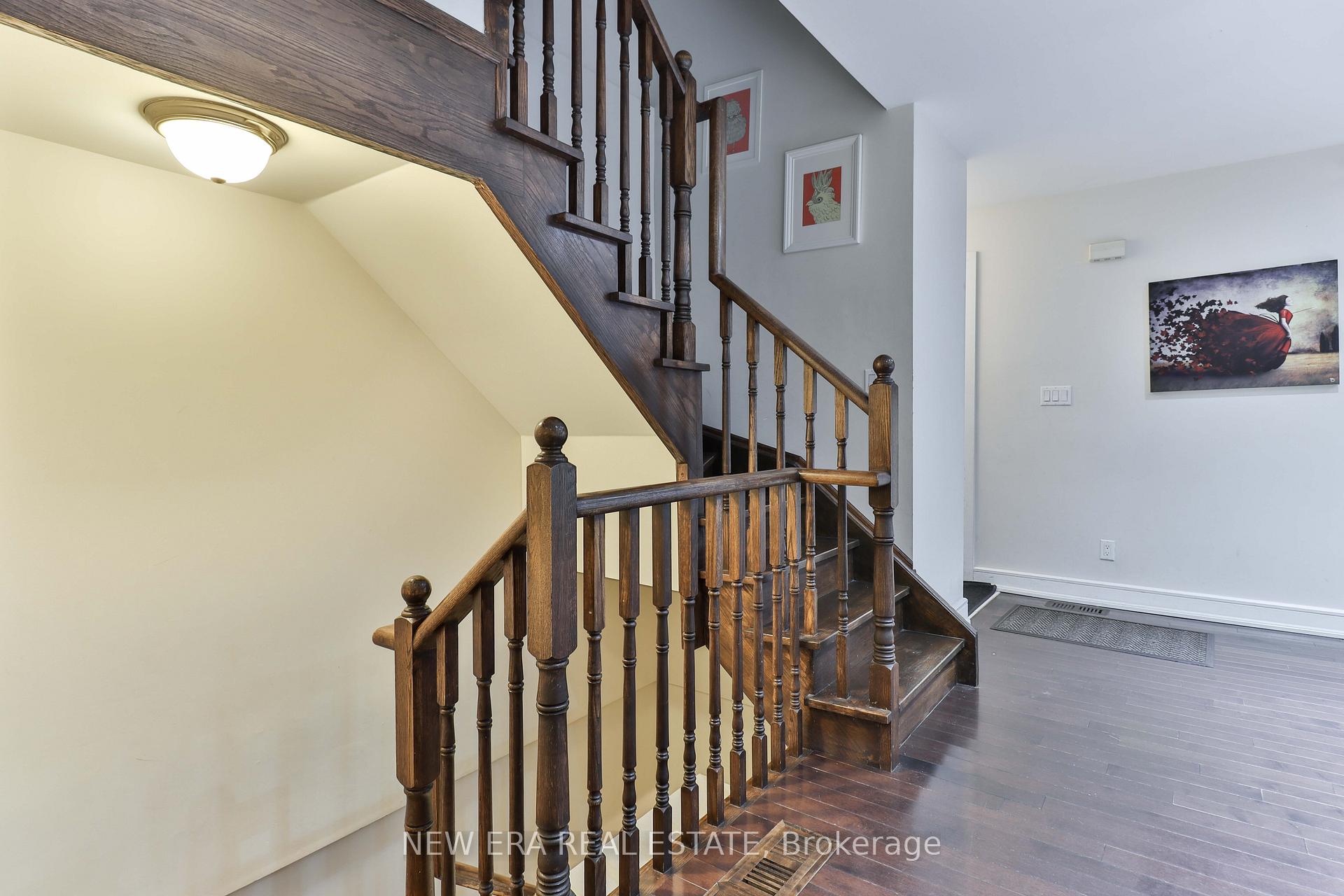 Photo 2 of Unit E, 346 Jarvis Street E, Toronto, Church-Yonge Corridor — HOMEH