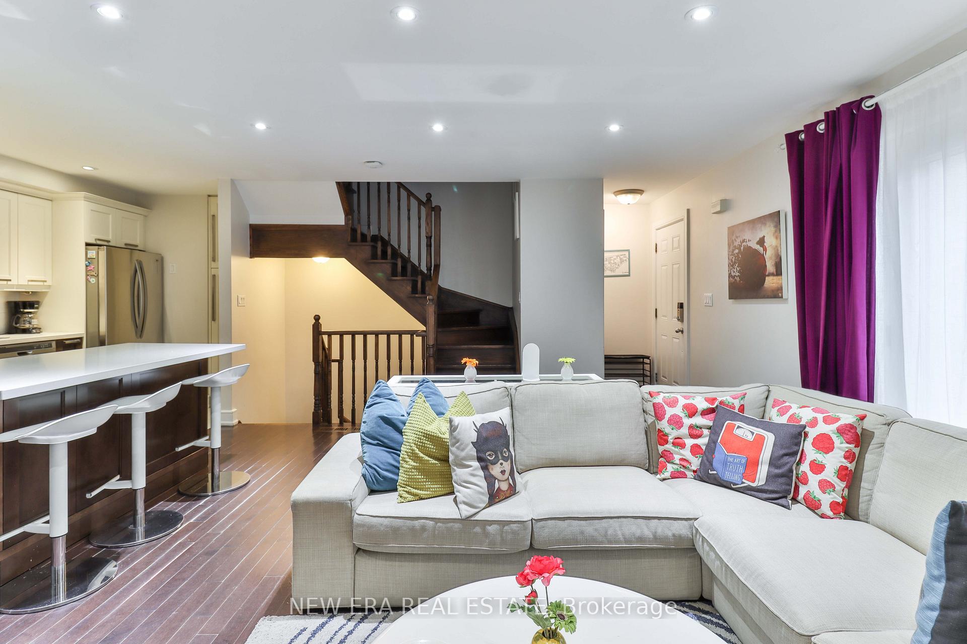 Photo 11 of Unit E, 346 Jarvis Street E, Toronto, Church-Yonge Corridor — HOMEH