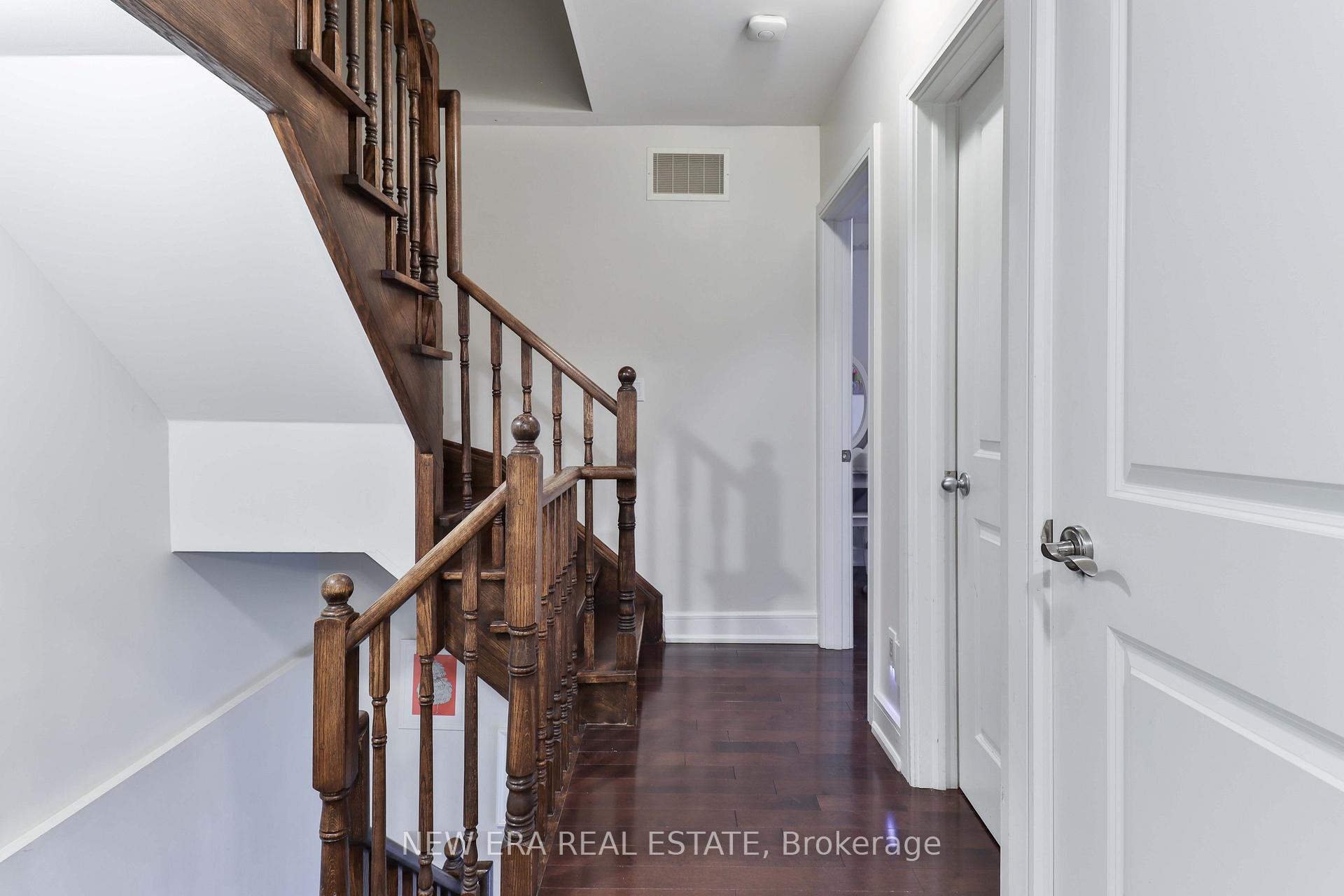 Photo 10 of Unit E, 346 Jarvis Street E, Toronto, Church-Yonge Corridor — HOMEH