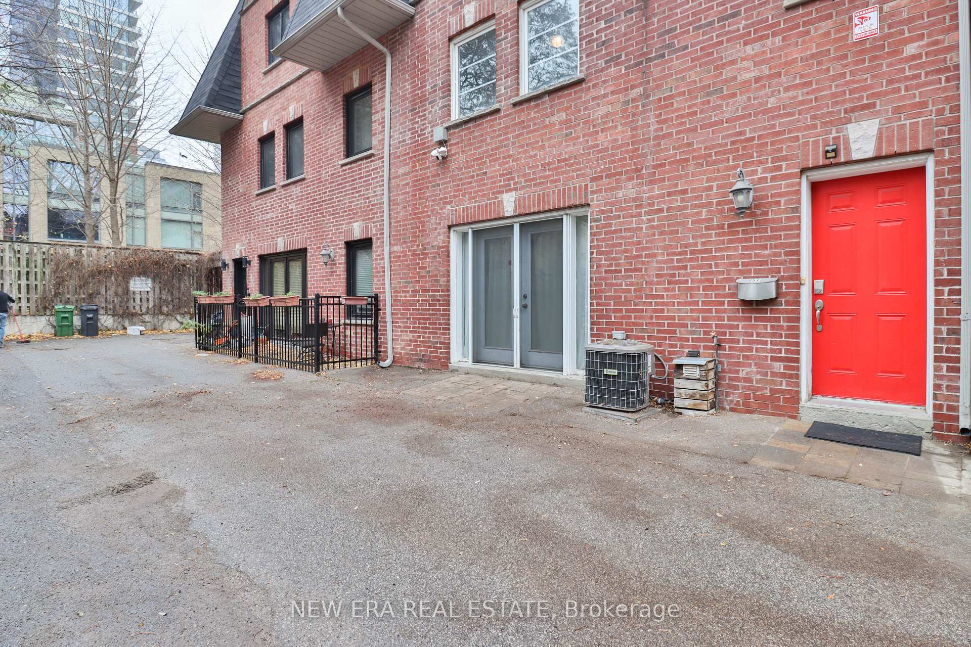 Photo 39 of Unit E, 346 Jarvis Street E, Toronto, Church-Yonge Corridor — HOMEH