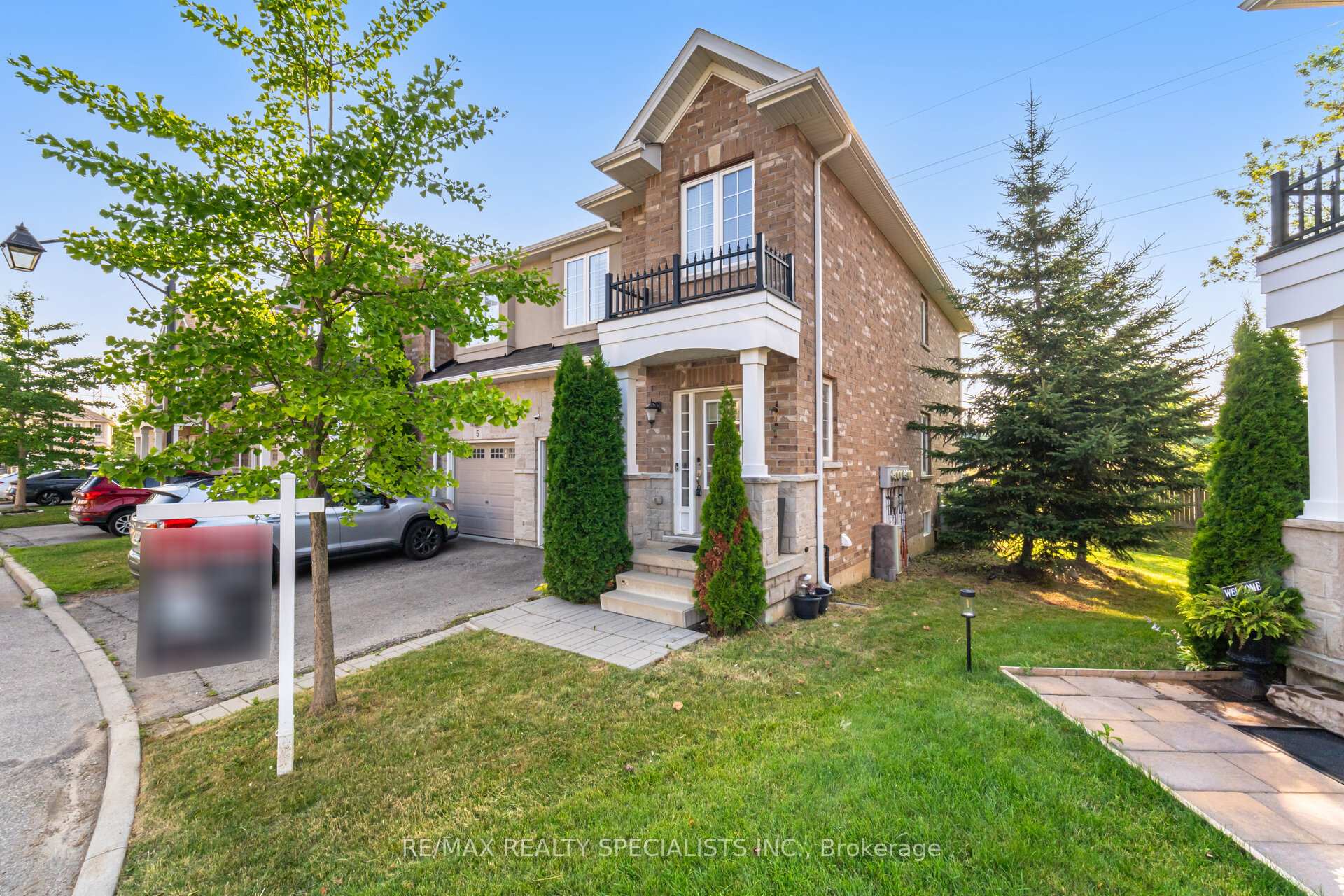 Front of Unit 6, 90 Raymond Road