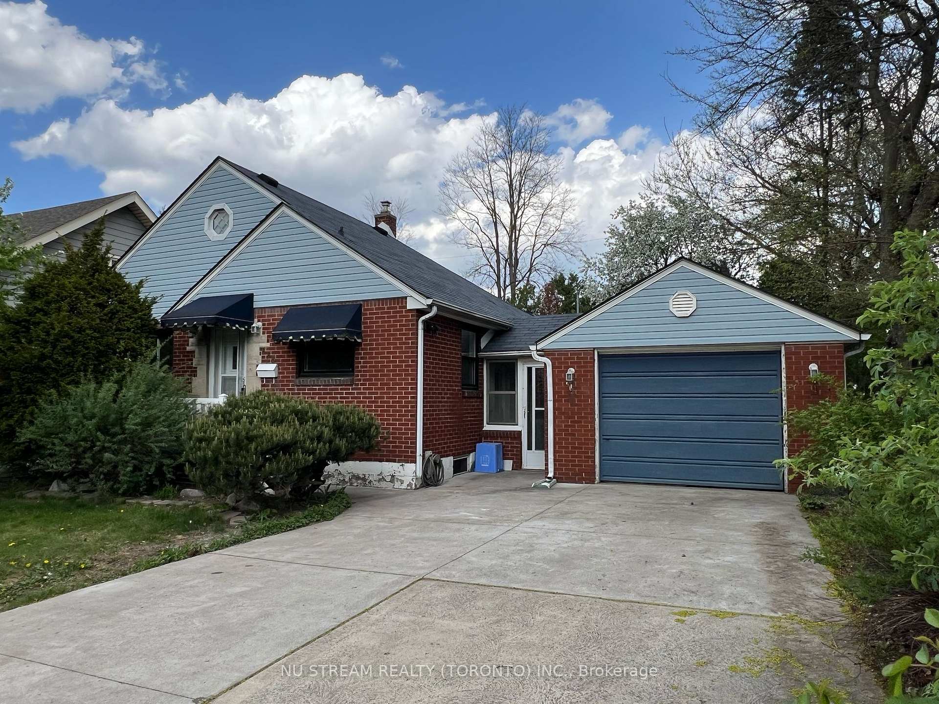 Photo 12 of 688 Rosedale Avenue, Windsor — HOMEH