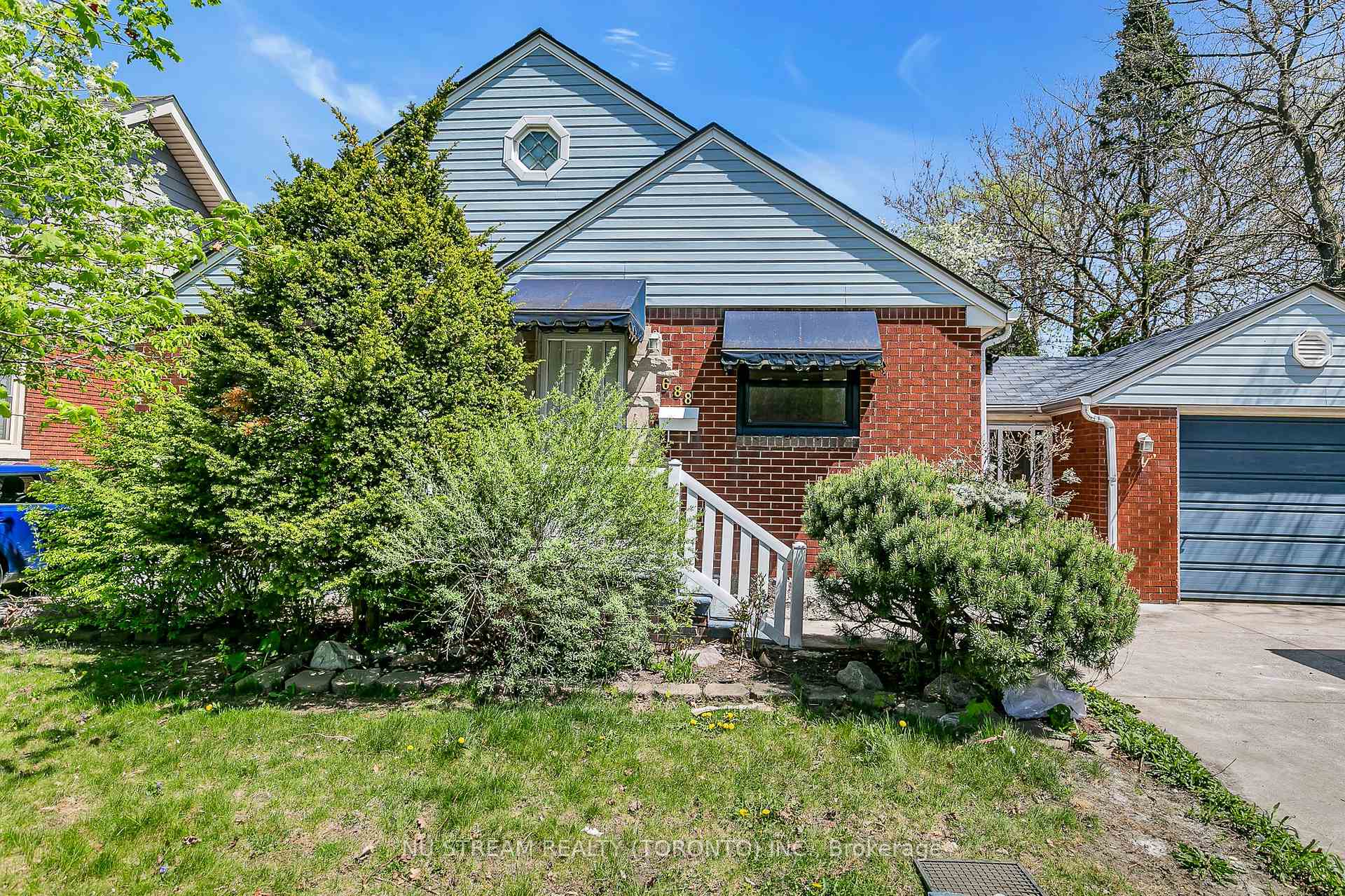 Photo 9 of 688 Rosedale Avenue, Windsor — HOMEH