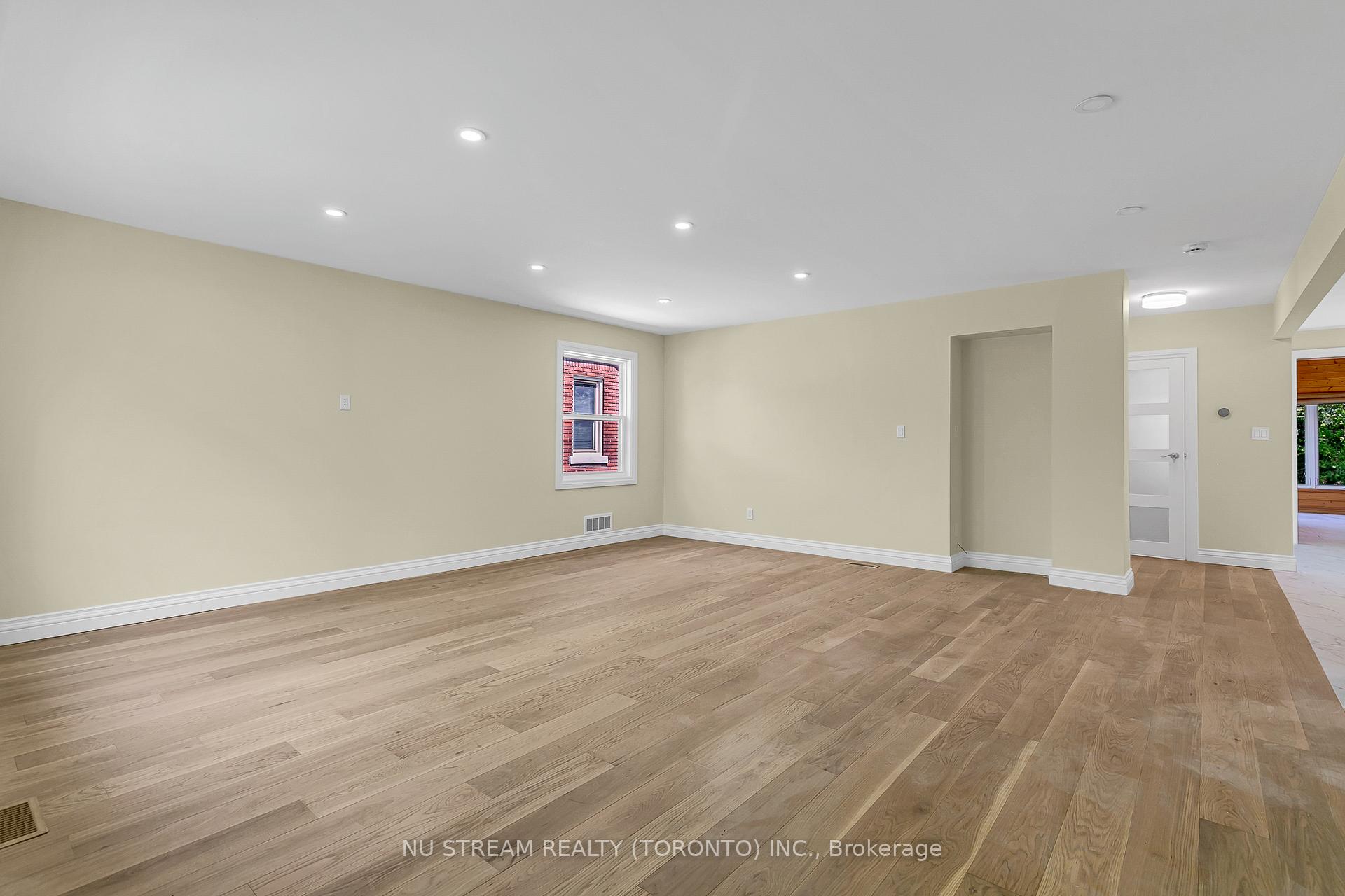 Photo 7 of 688 Rosedale Avenue, Windsor — HOMEH