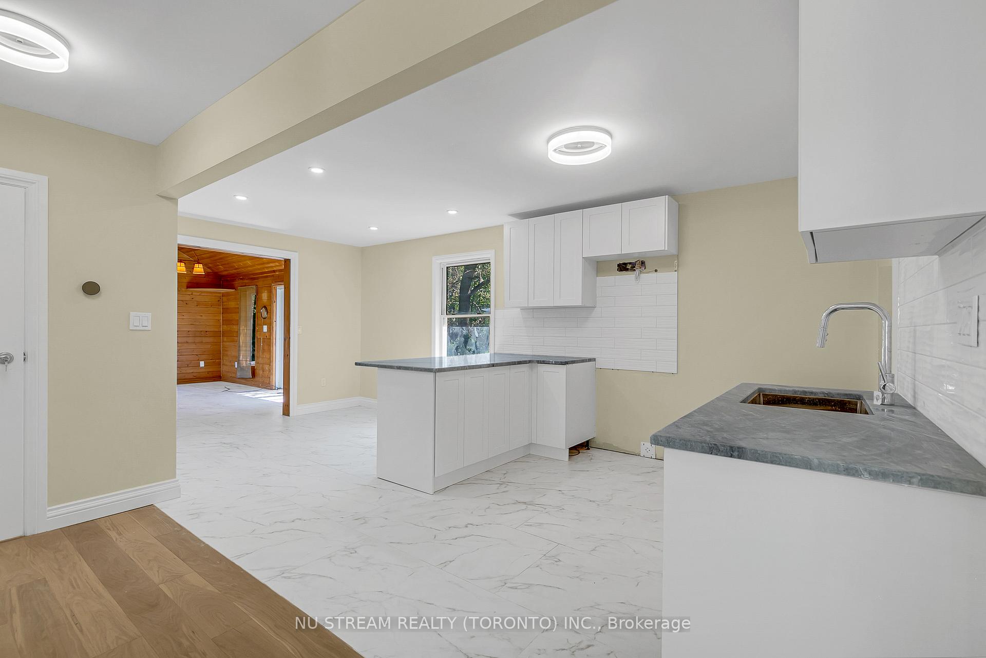Photo 14 of 688 Rosedale Avenue, Windsor — HOMEH