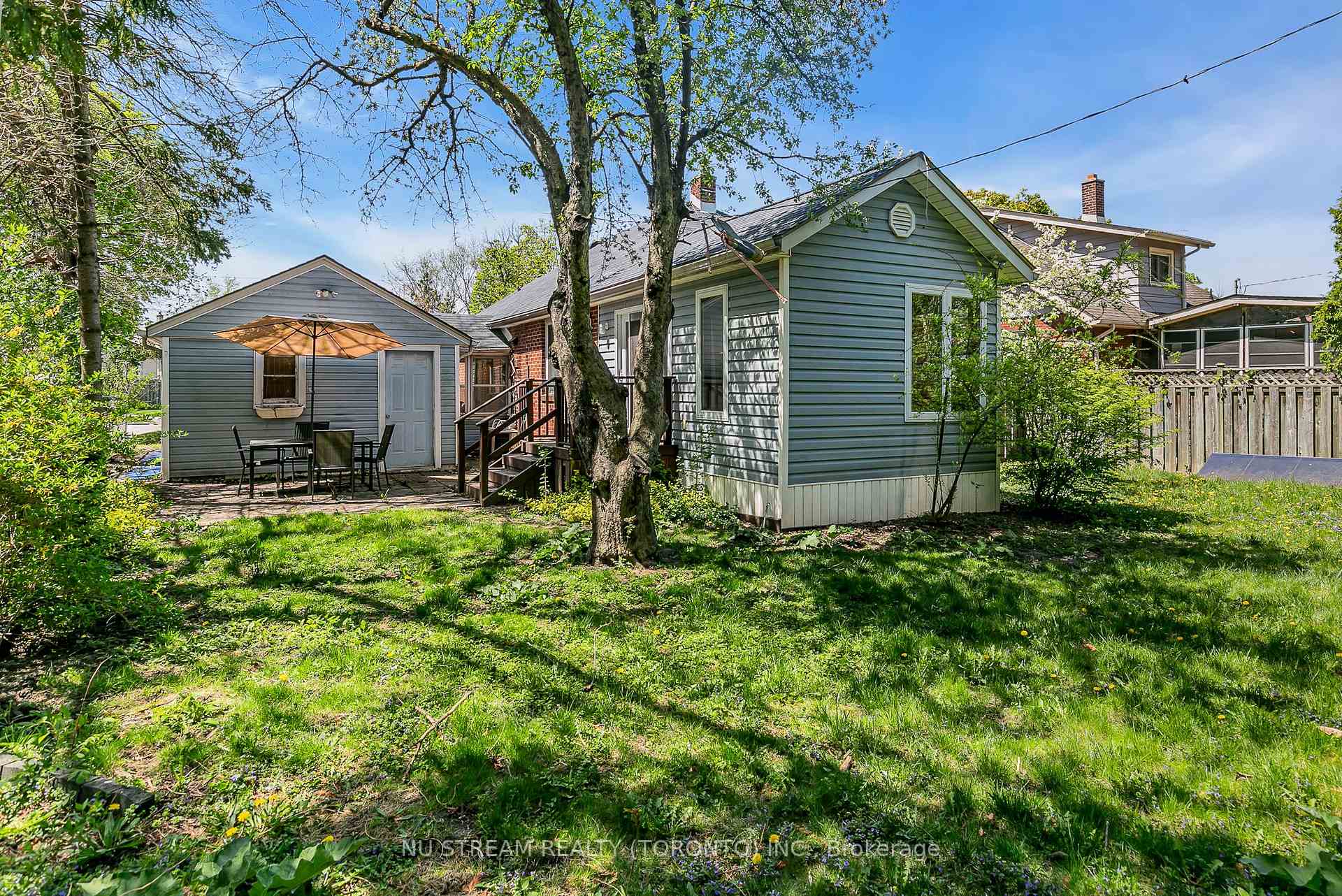 Photo 20 of 688 Rosedale Avenue, Windsor — HOMEH
