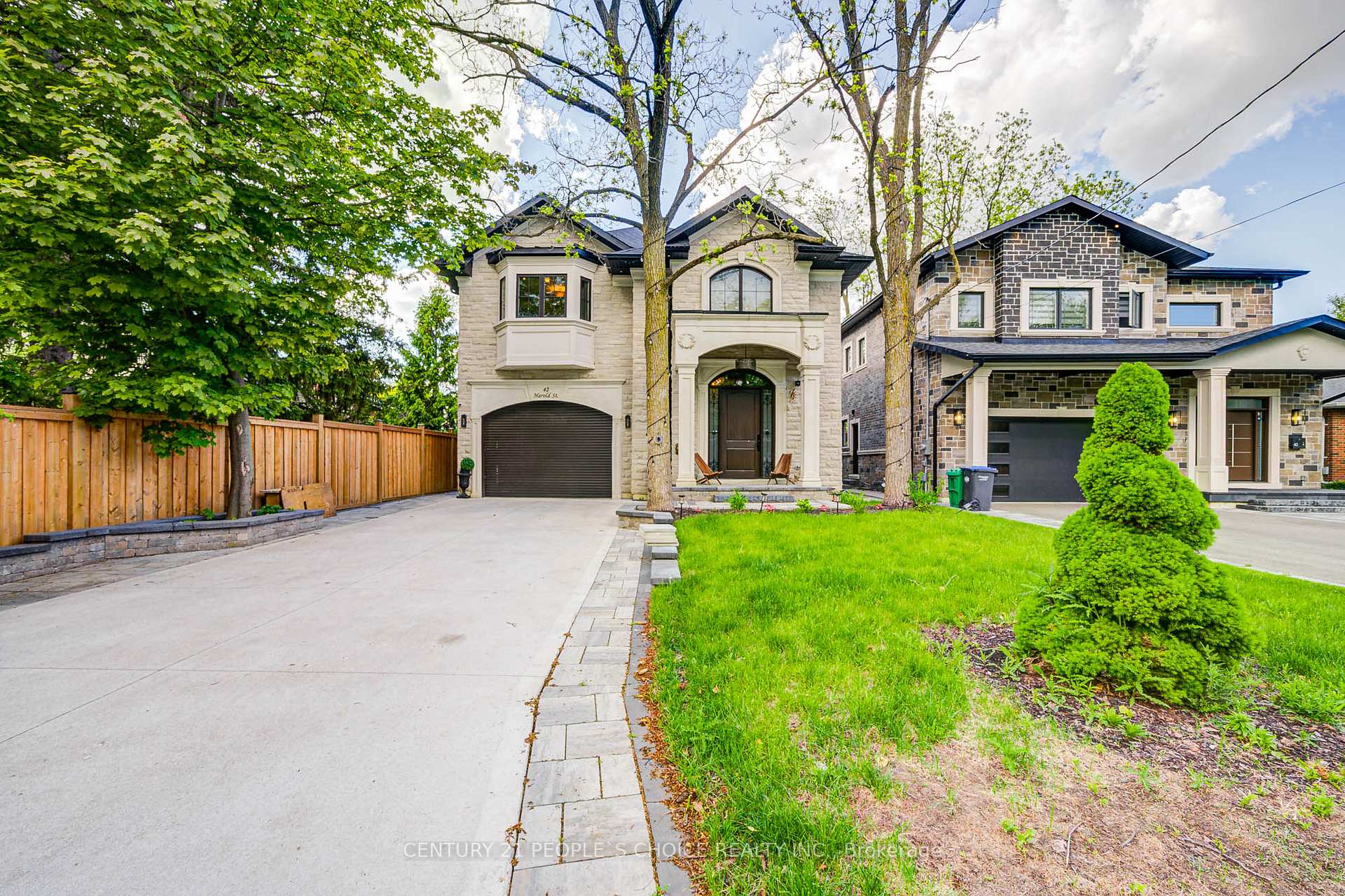 Photo 1 of 42 Harold Street, Brampton, Downtown Brampton — HOMEH