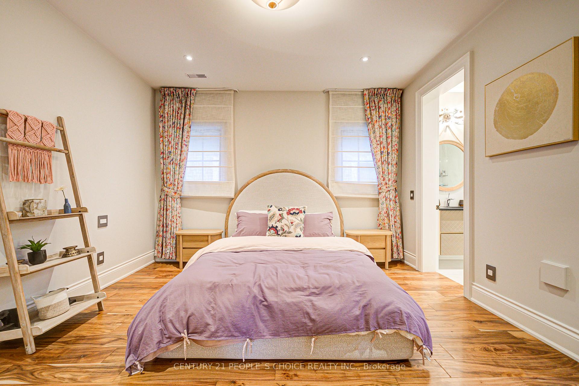 Photo 19 of 42 Harold Street, Brampton, Downtown Brampton — HOMEH