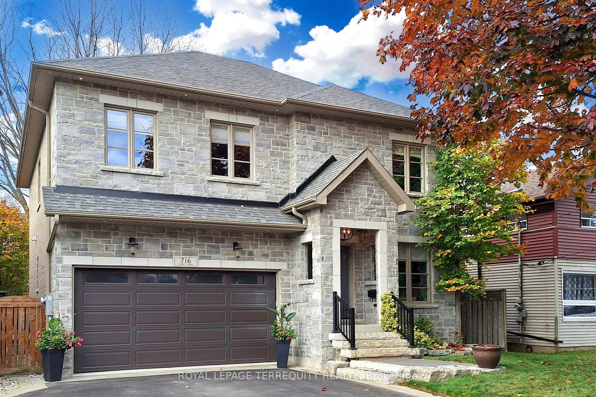 Photo 7 of 716 Front Road, Pickering, Bay Ridges — HOMEH