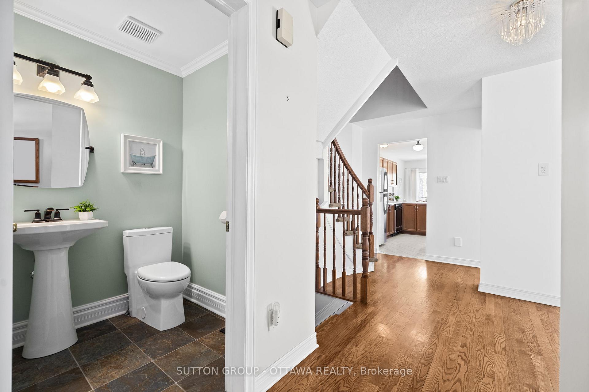 Photo 3 of 45 Redpath Drive, Ottawa, Barrhaven East — HOMEH