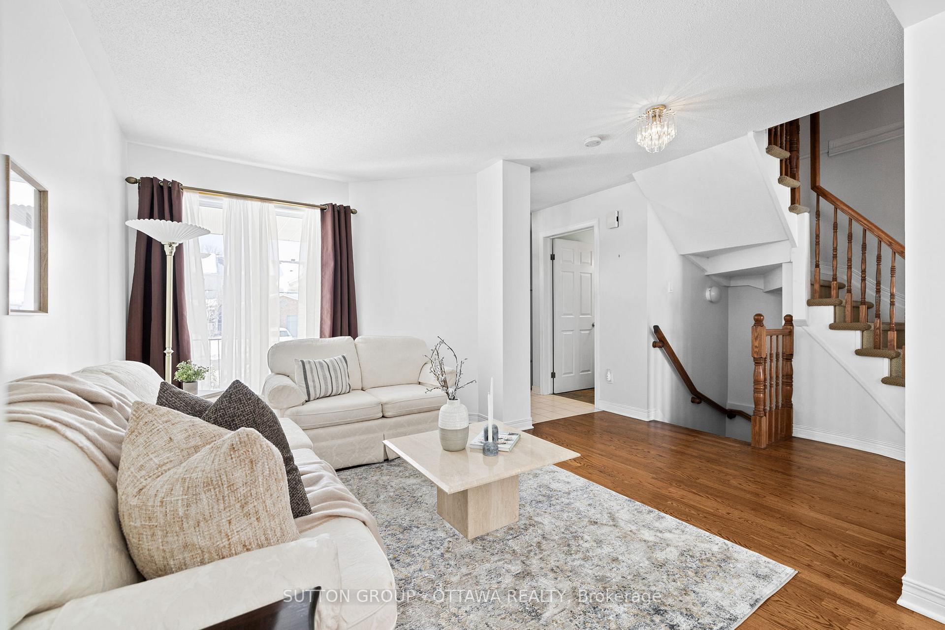 Photo 6 of 45 Redpath Drive, Ottawa, Barrhaven East — HOMEH