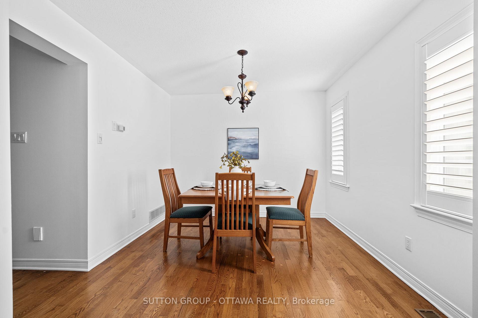 Photo 7 of 45 Redpath Drive, Ottawa, Barrhaven East — HOMEH