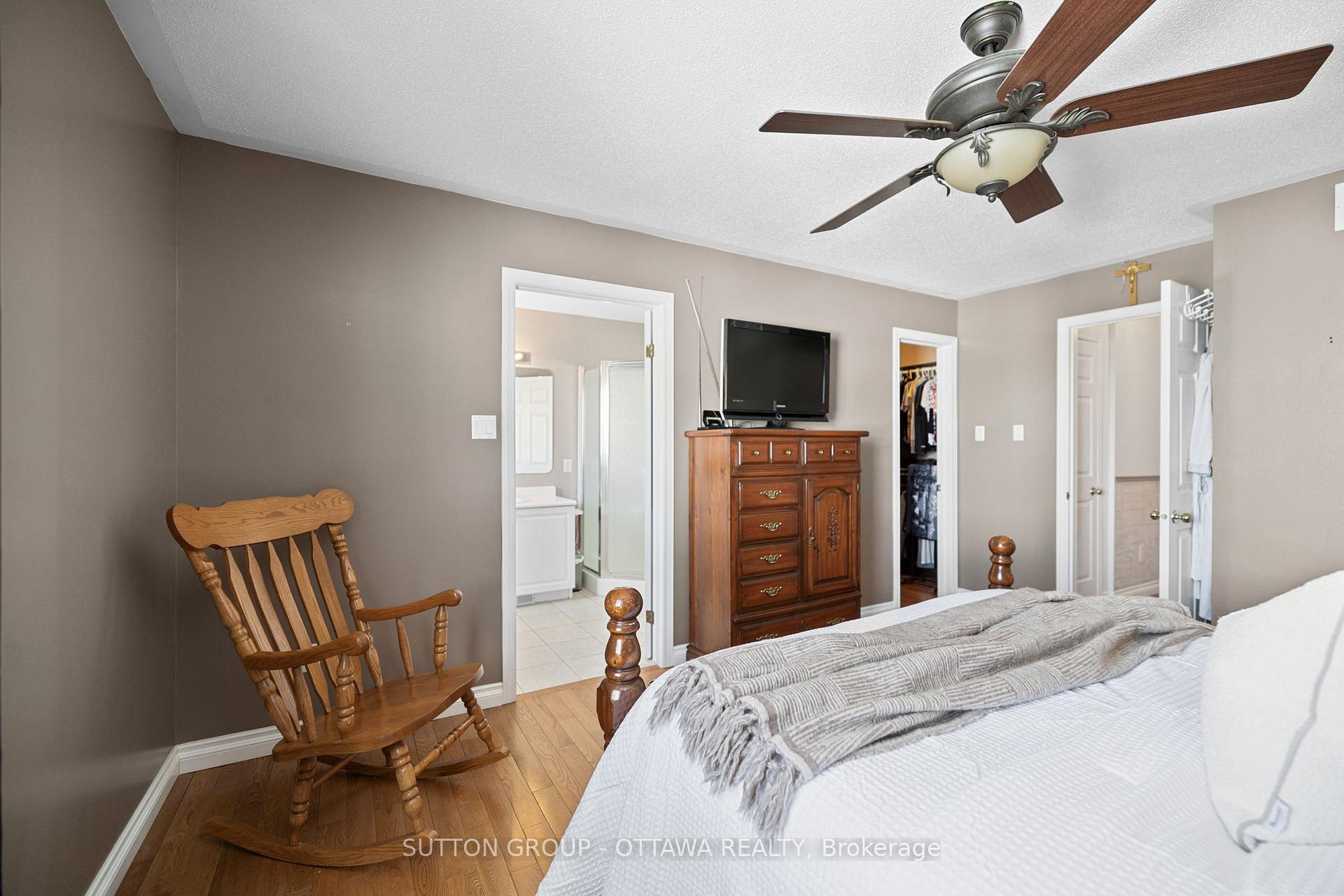 Photo 22 of 45 Redpath Drive, Ottawa, Barrhaven East — HOMEH
