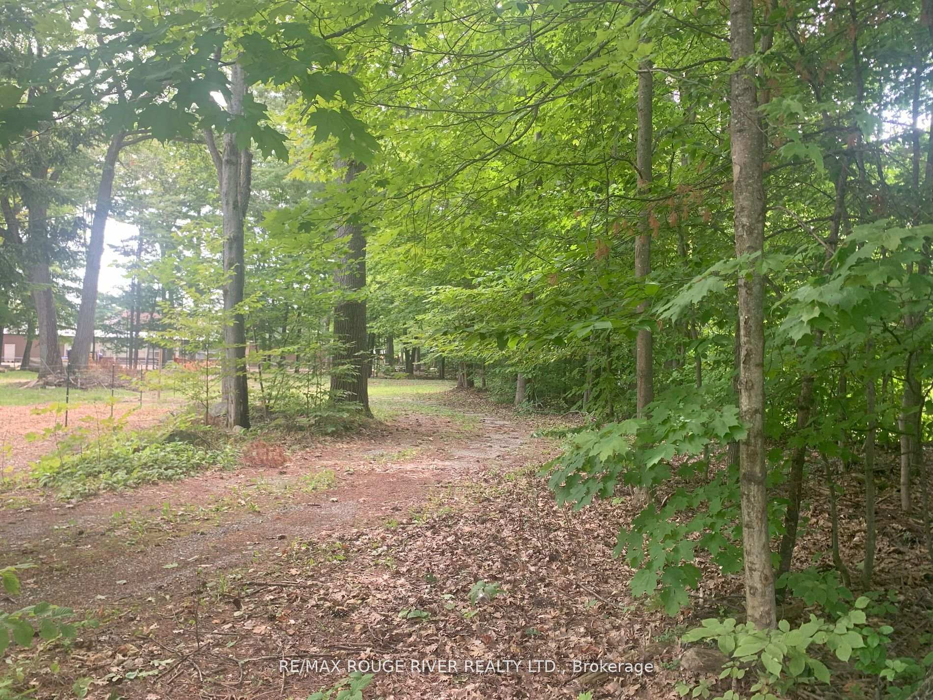 Photo 1 of 141 Oakwood Drive, Gravenhurst, Muskoka (S) — HOMEH