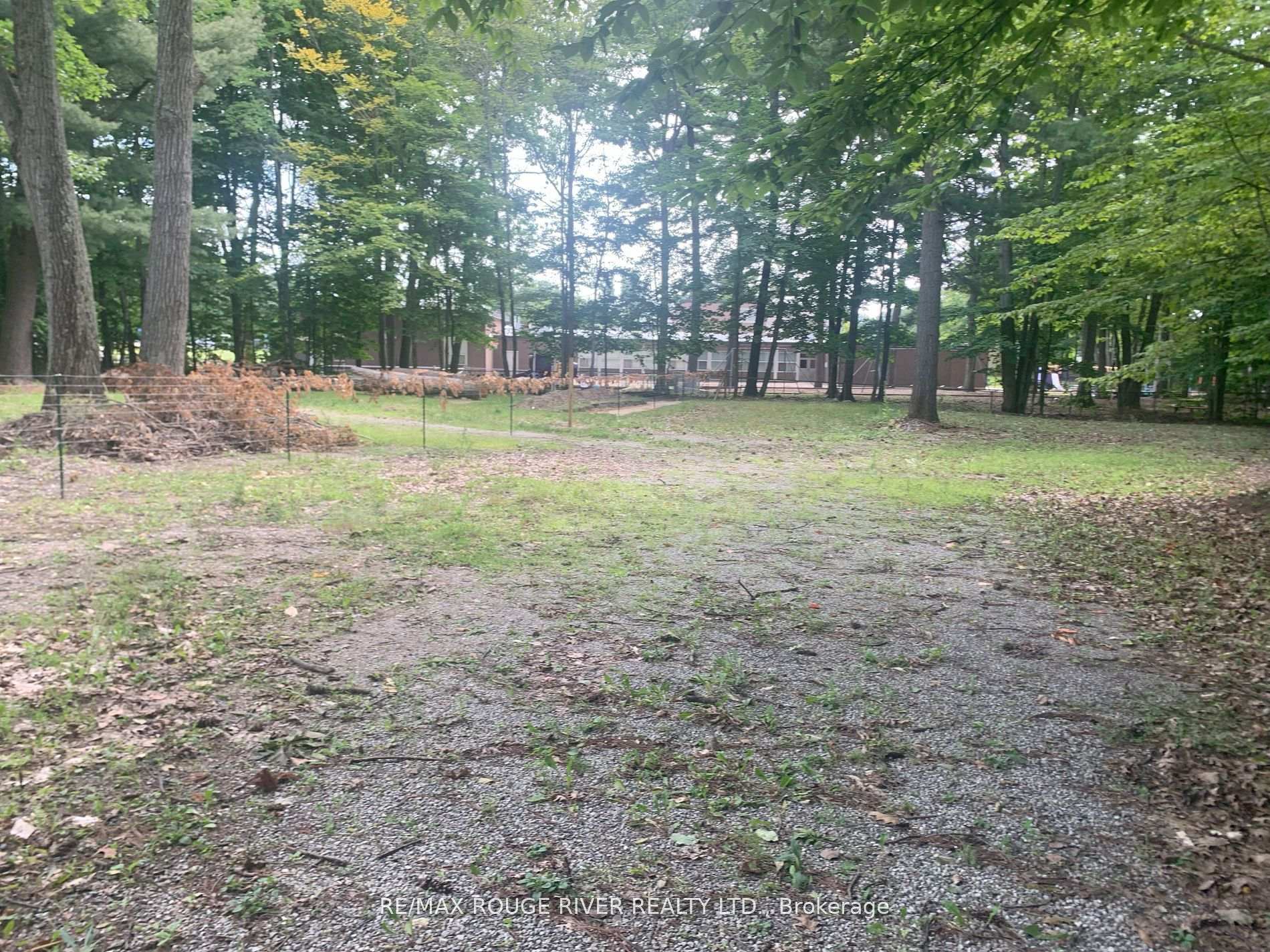 Photo 10 of 141 Oakwood Drive, Gravenhurst, Muskoka (S) — HOMEH