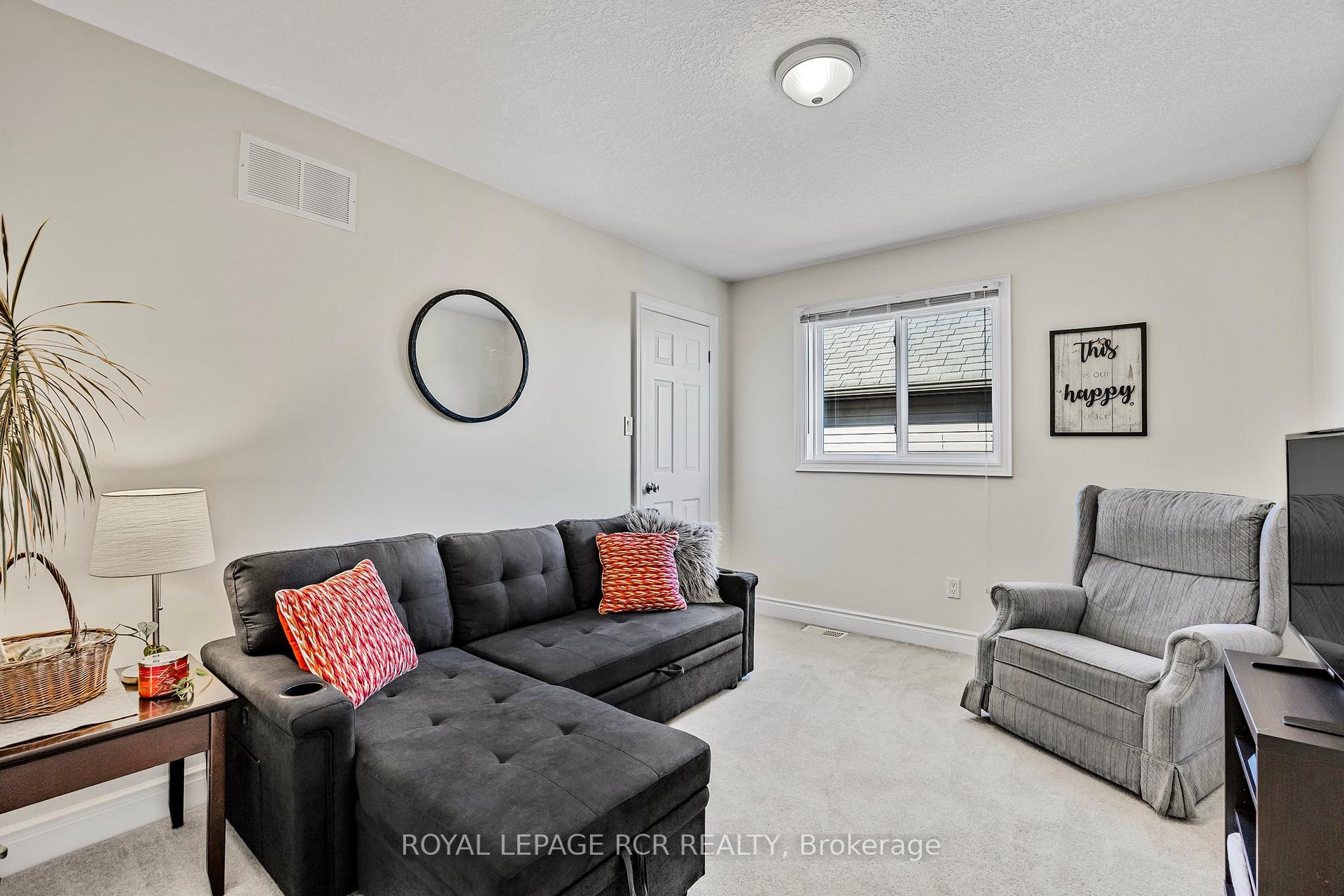 Photo 23 of 10 Irwin Crescent, New Tecumseth, Alliston — HOMEH