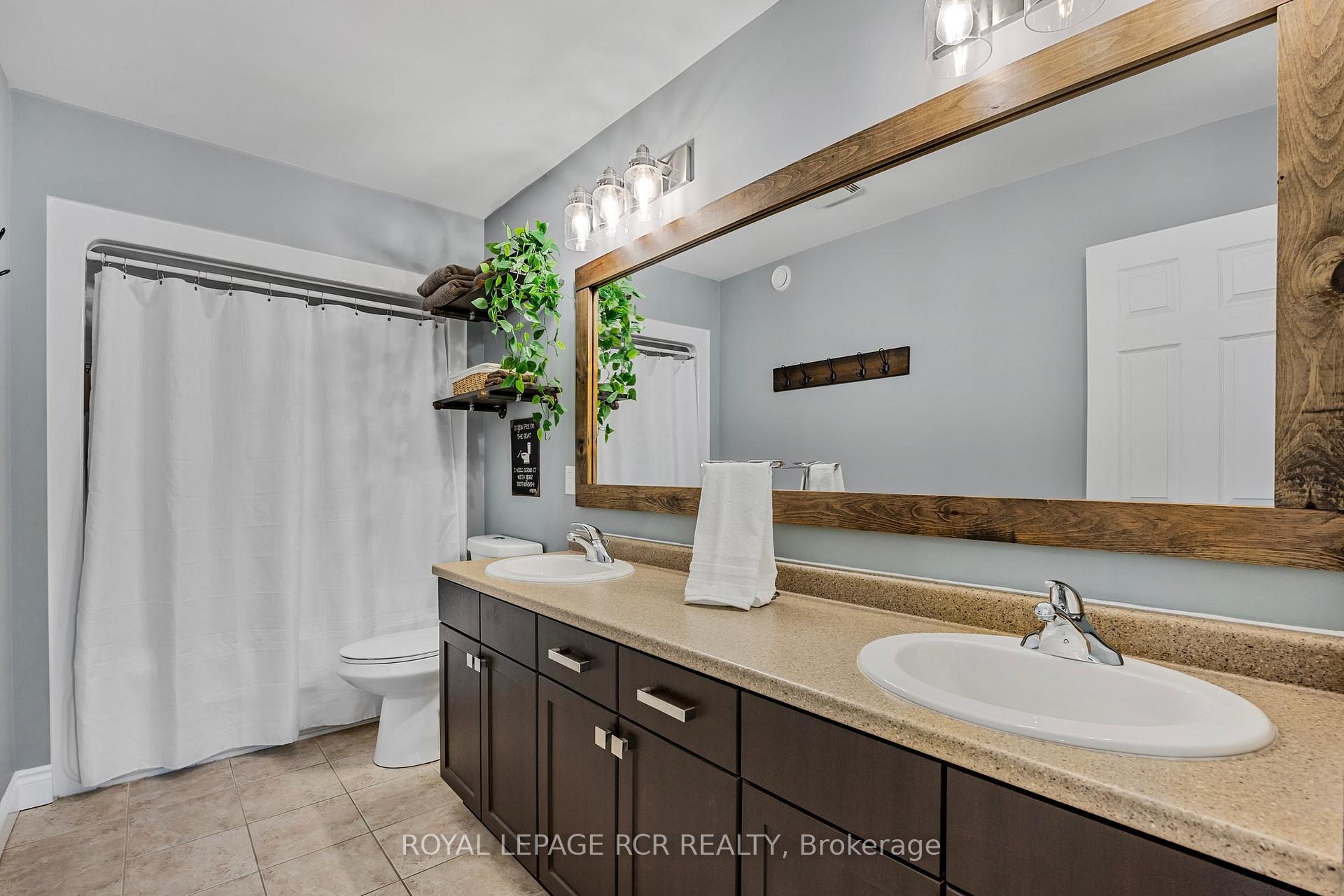 Photo 21 of 10 Irwin Crescent, New Tecumseth, Alliston — HOMEH